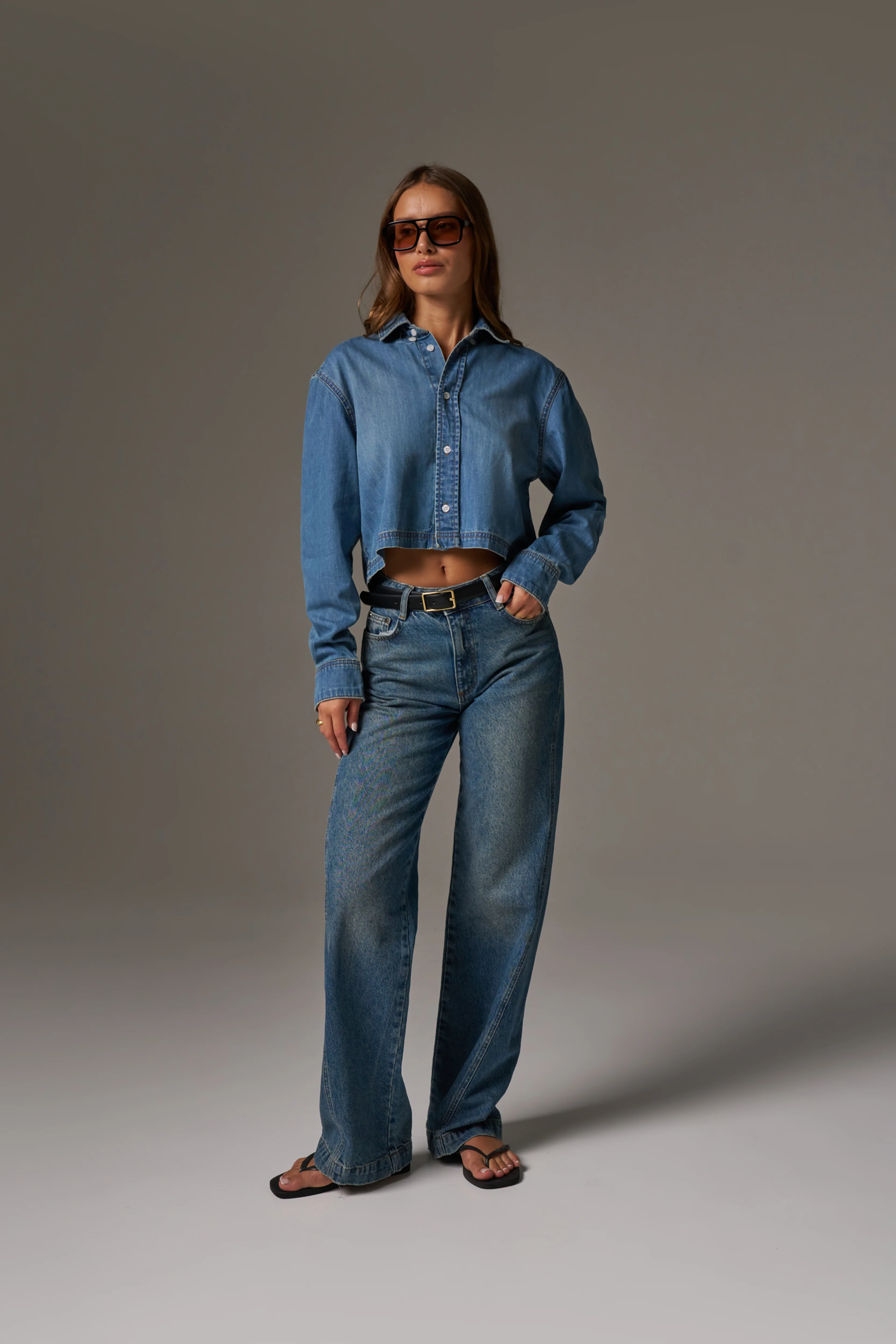 RELAXED LONG SLEEVE DENIM SHIRT - MID BLUE WASH