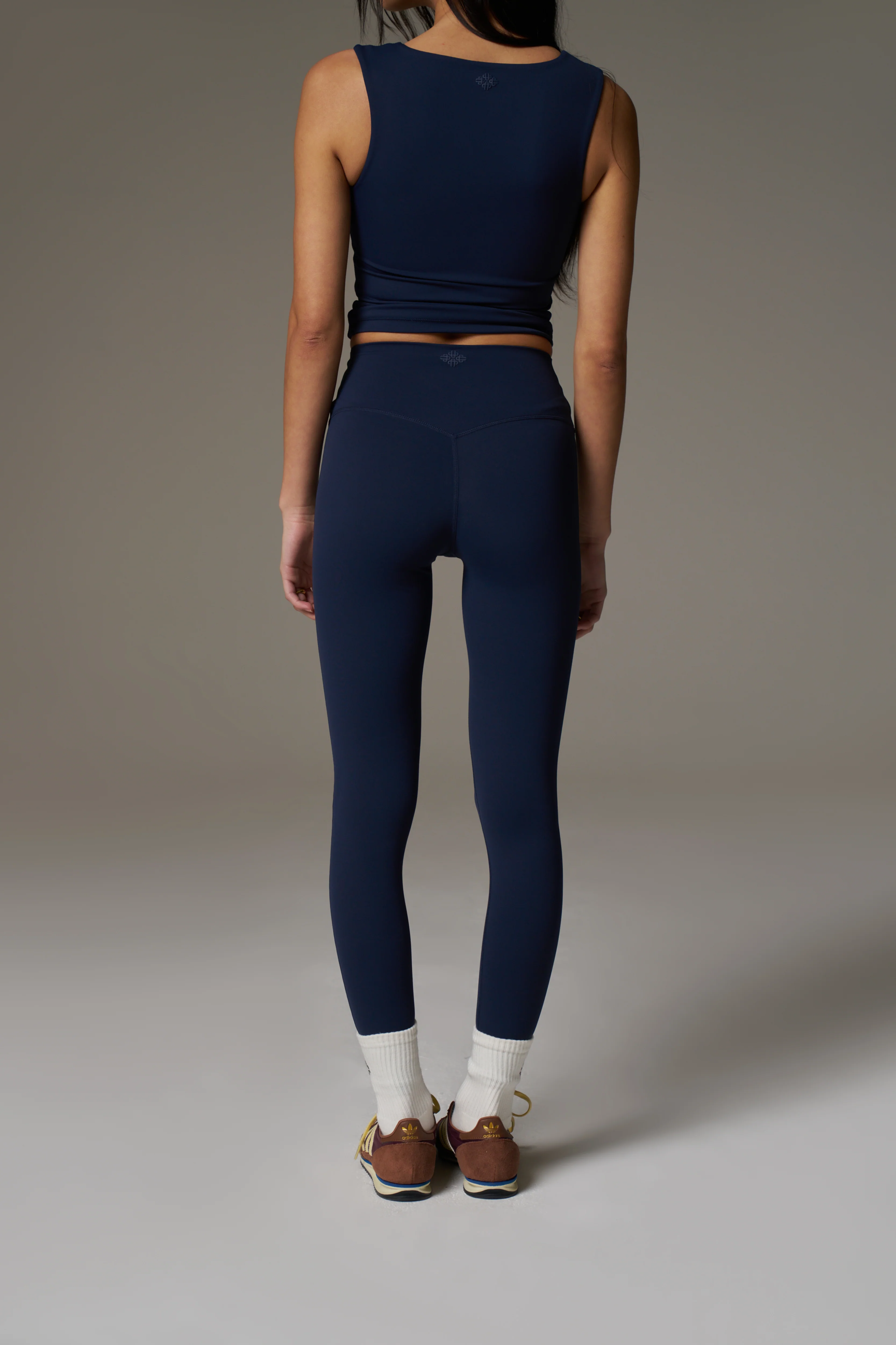 SCULPTING STRETCH EMBLEM LEGGINGS - DARK NAVY