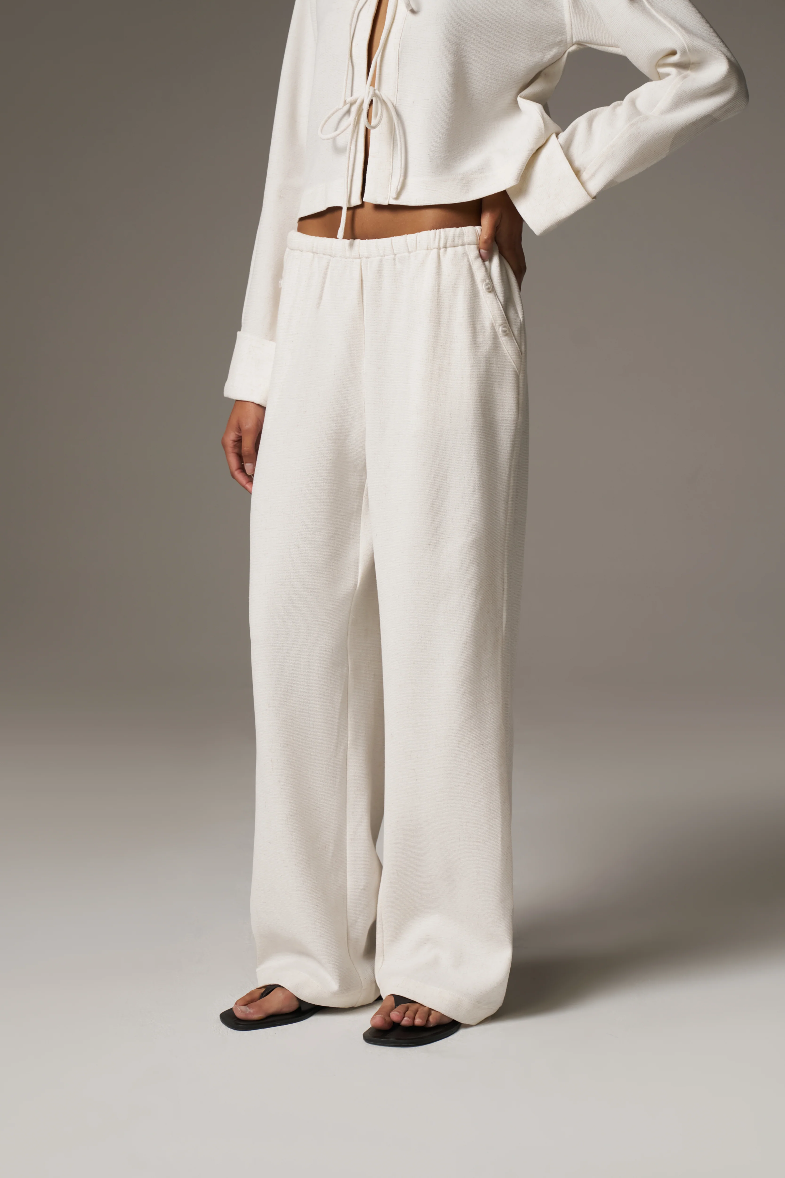 TEXTURED LINEN BUTTON DETAIL TROUSER - BEIGE