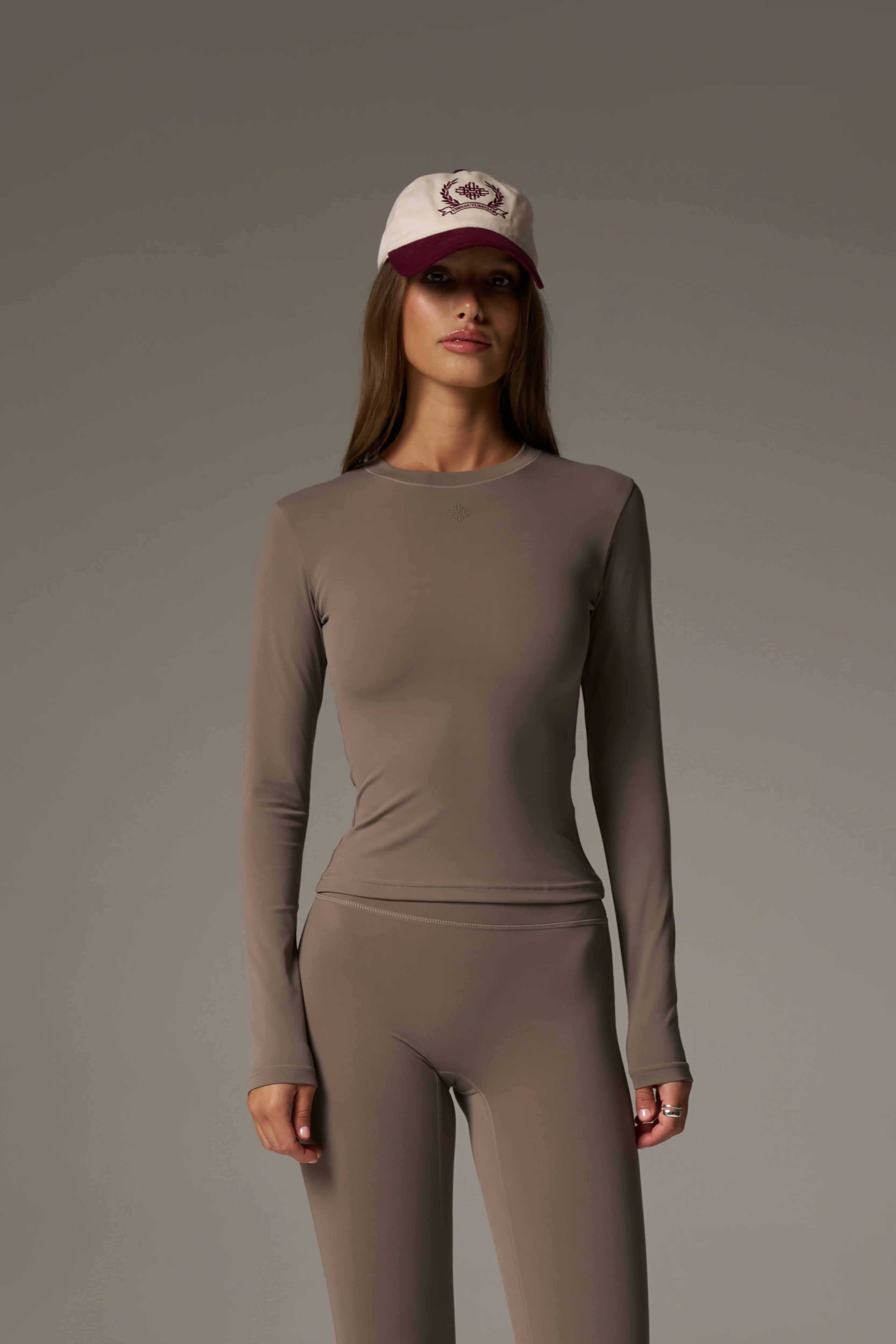 SCULPTING STRETCH LONG SLEEVE TOP - COCOA