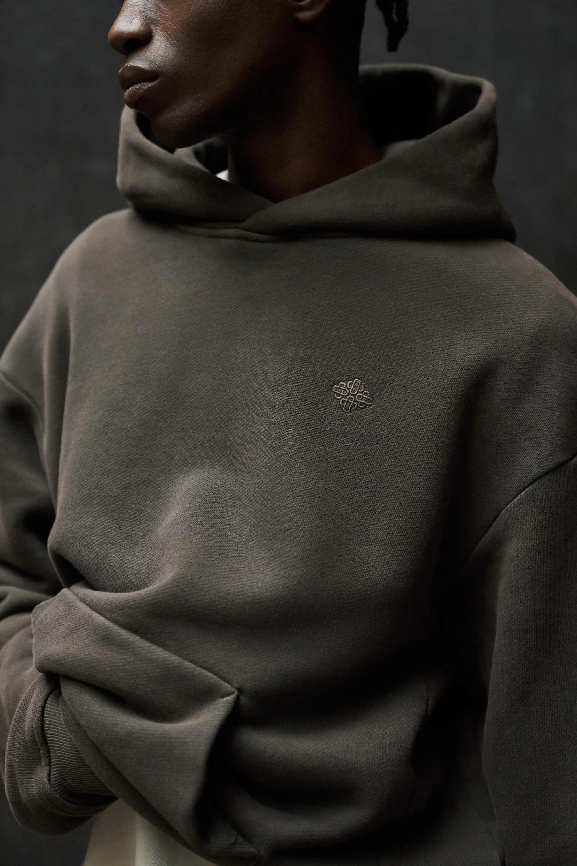 LAUNDERED CLASSICS HOODIE - WASHED BROWN