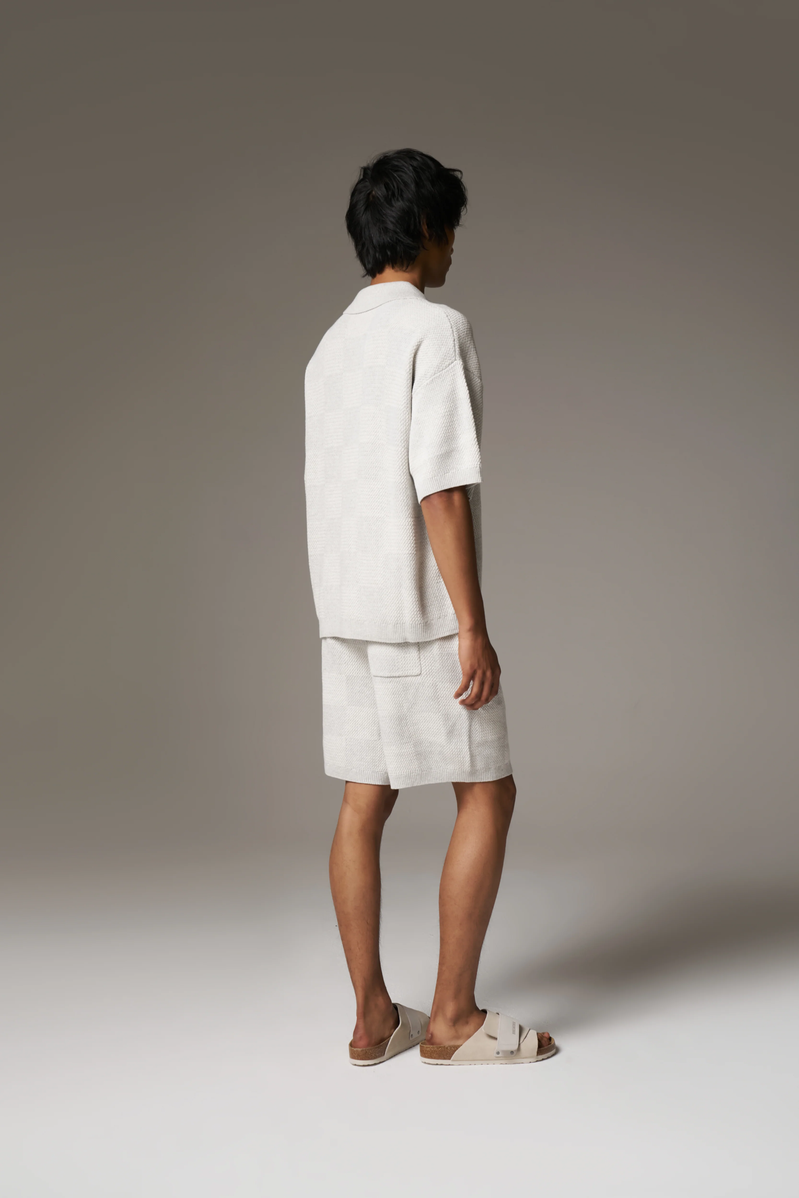 KNITTED CHECKERBOARD SHORTS - GREY