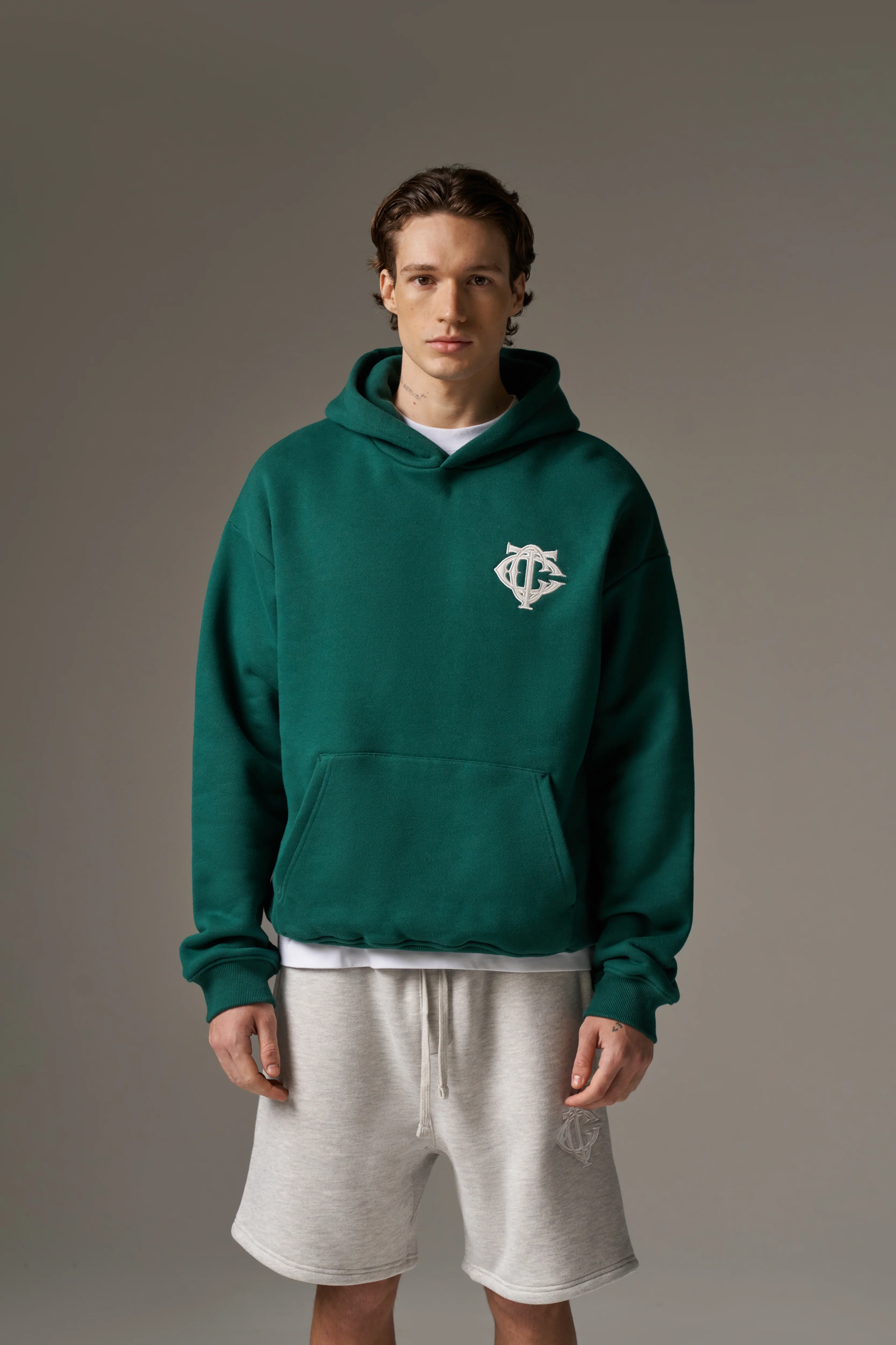 HEAVYWEIGHT MONOGRAM EMBLEM HOODIE - FOREST GREEN