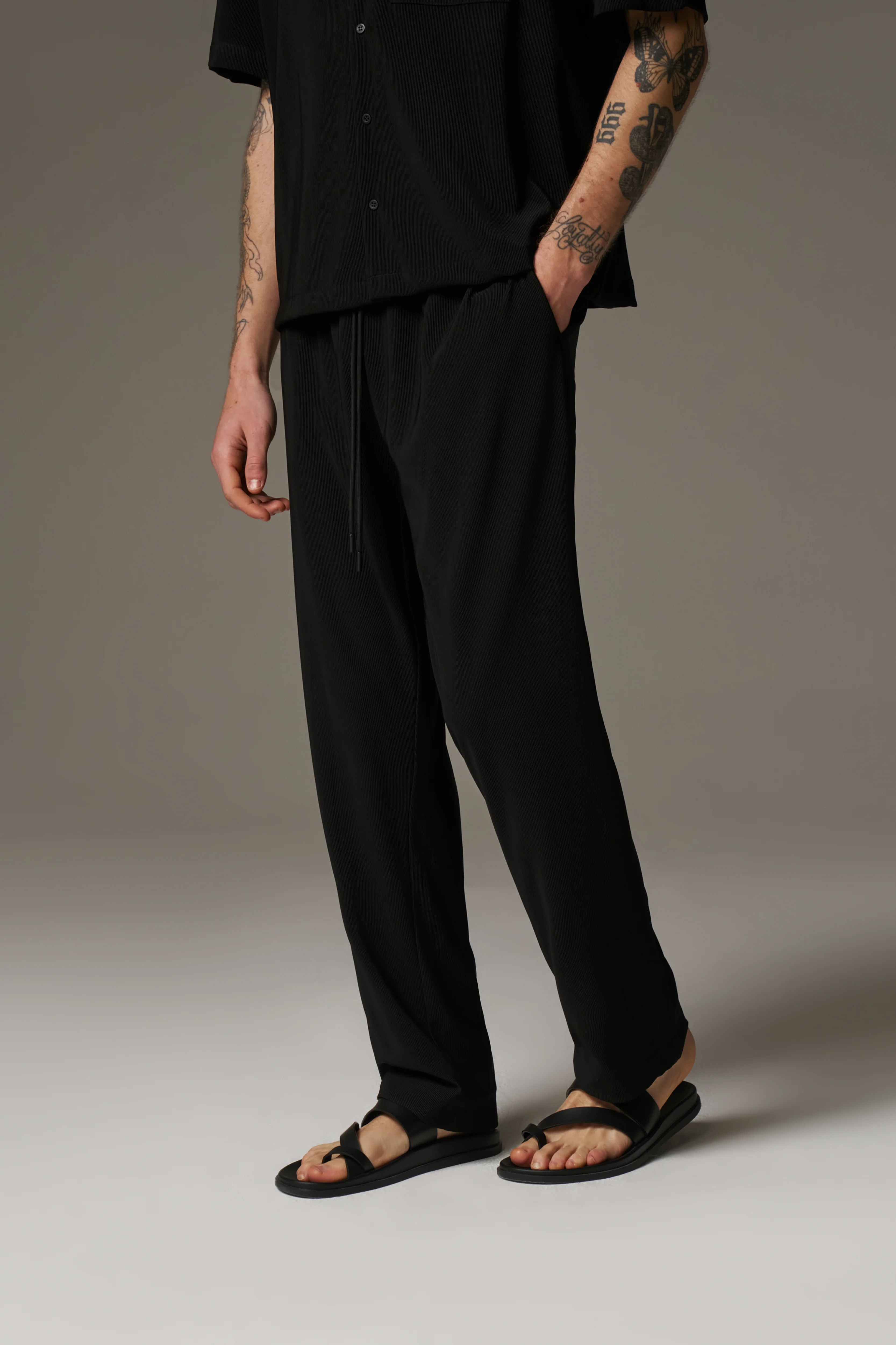 RIBBED TROUSERS - BLACK