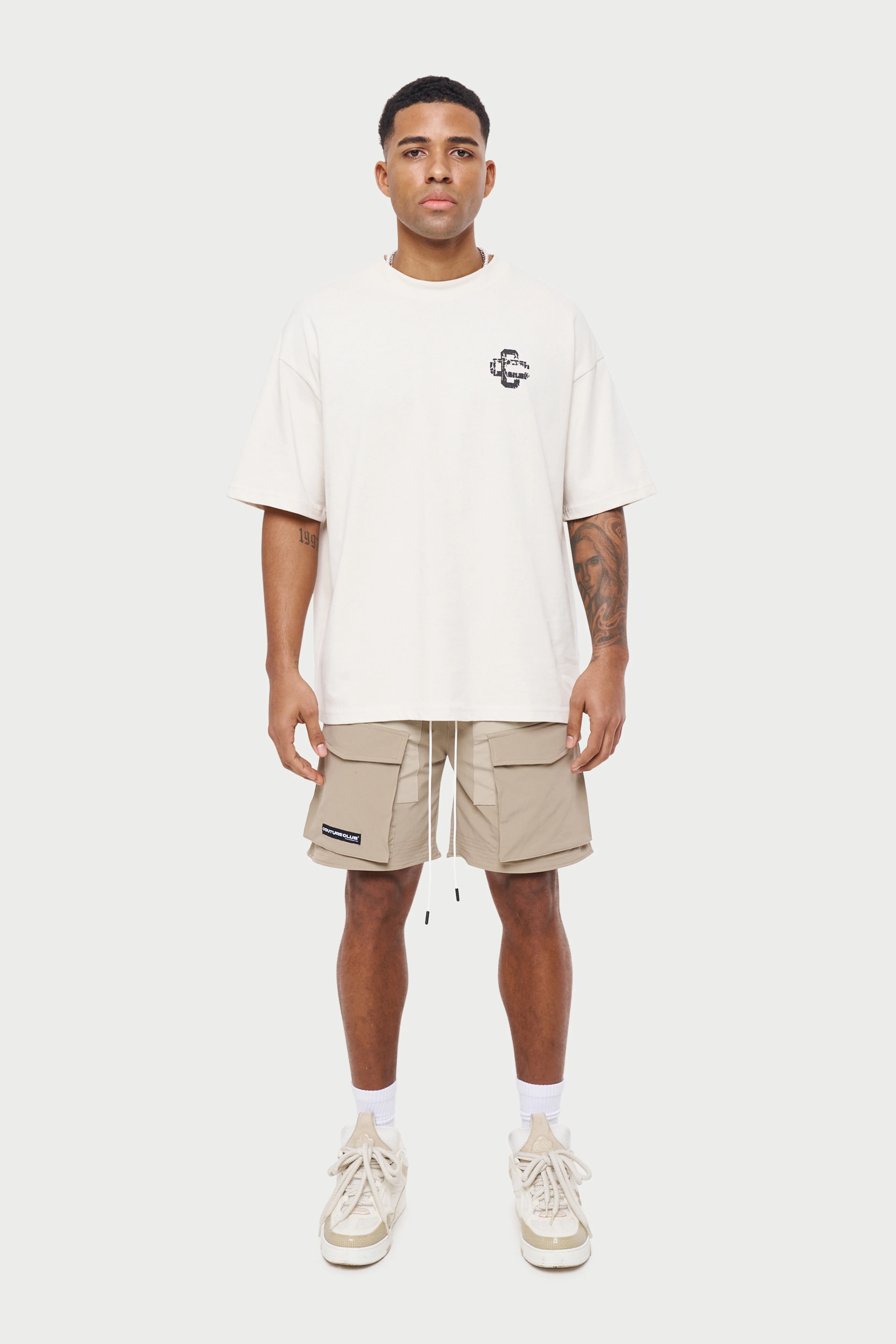 PANELLED CARGO SHORTS - BEIGE