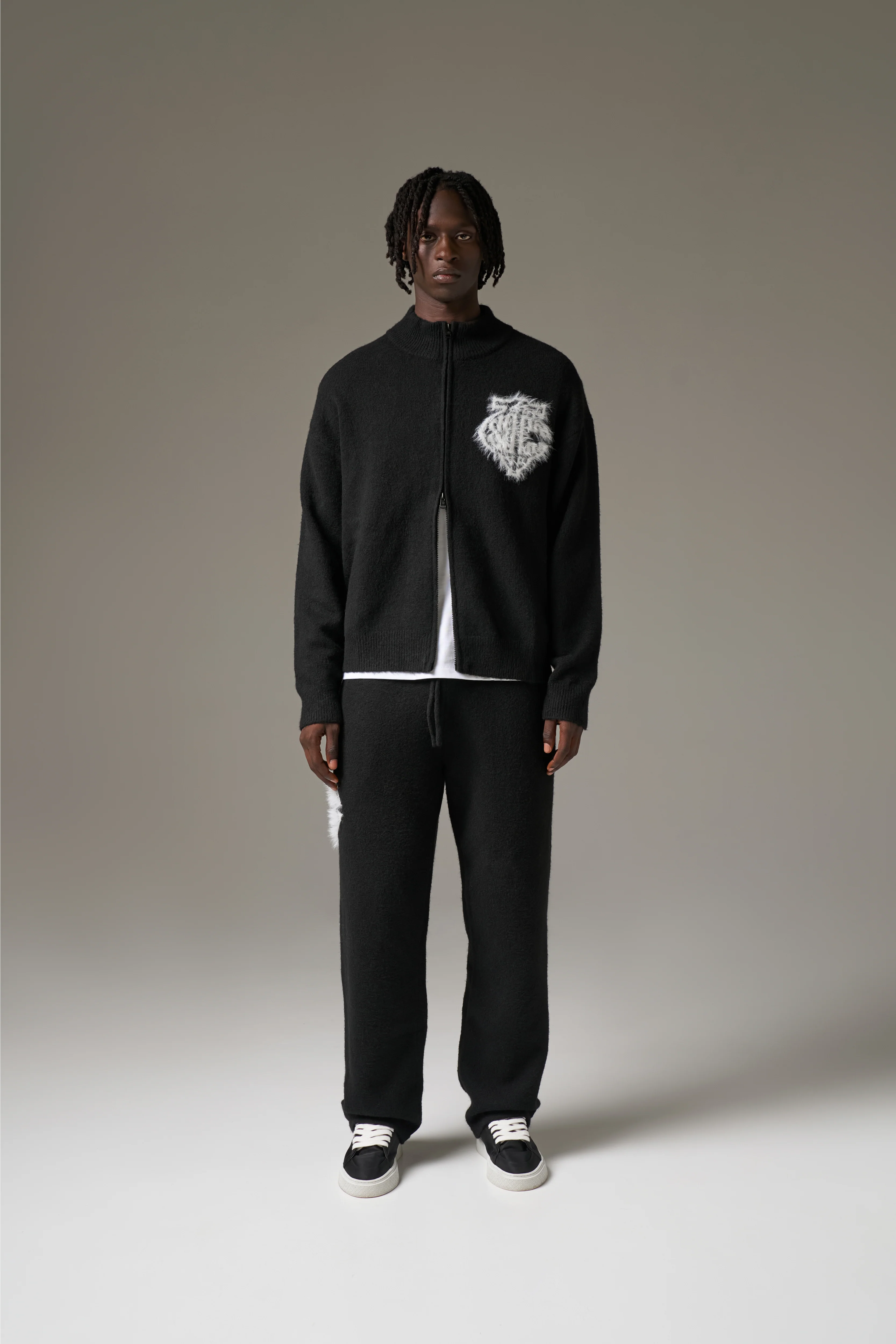 MONOGRAM EMBLEM FLUFFY KNIT ZIP THROUGH - BLACK