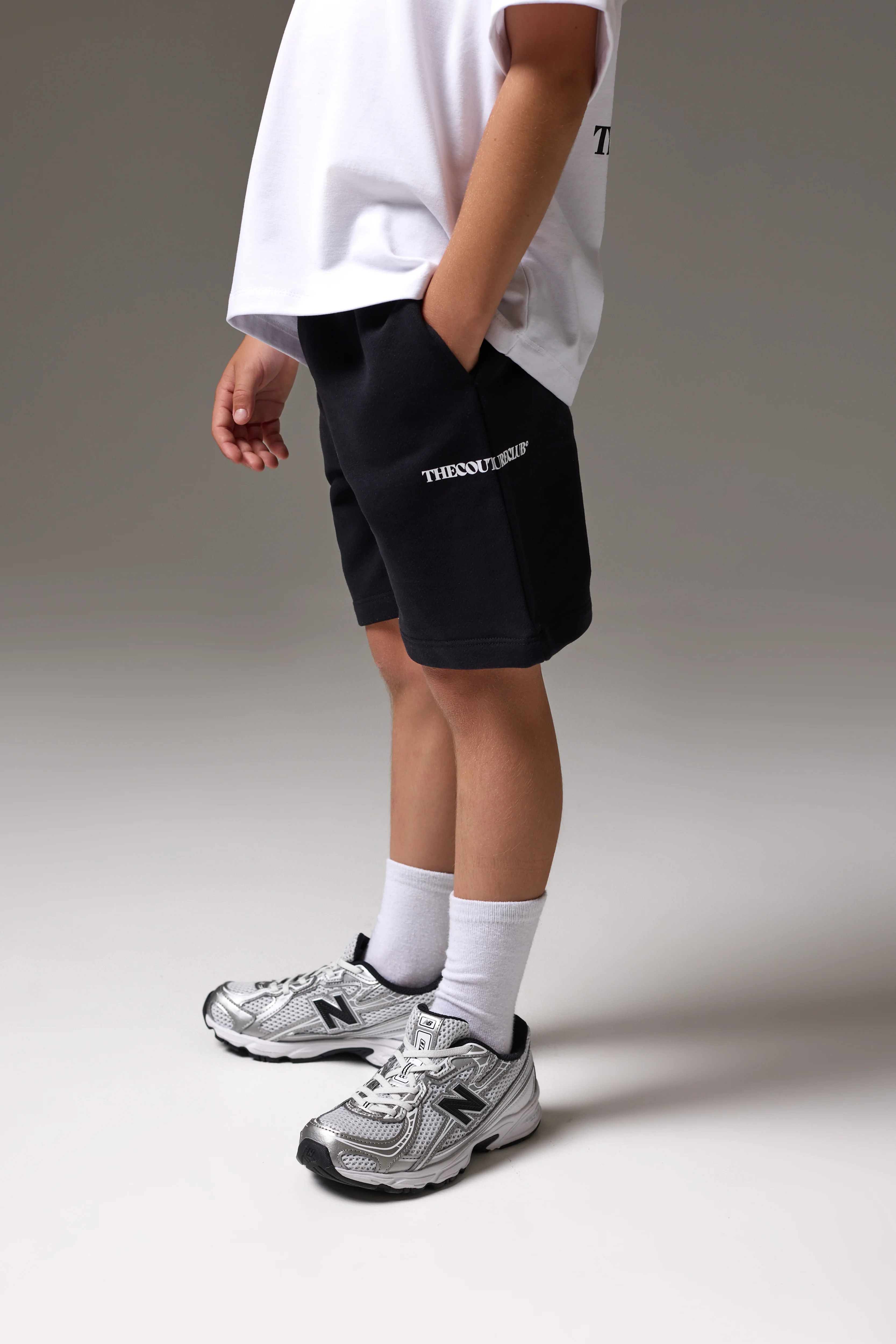 JUNIOR COPYRIGHT SHORTS - BLACK