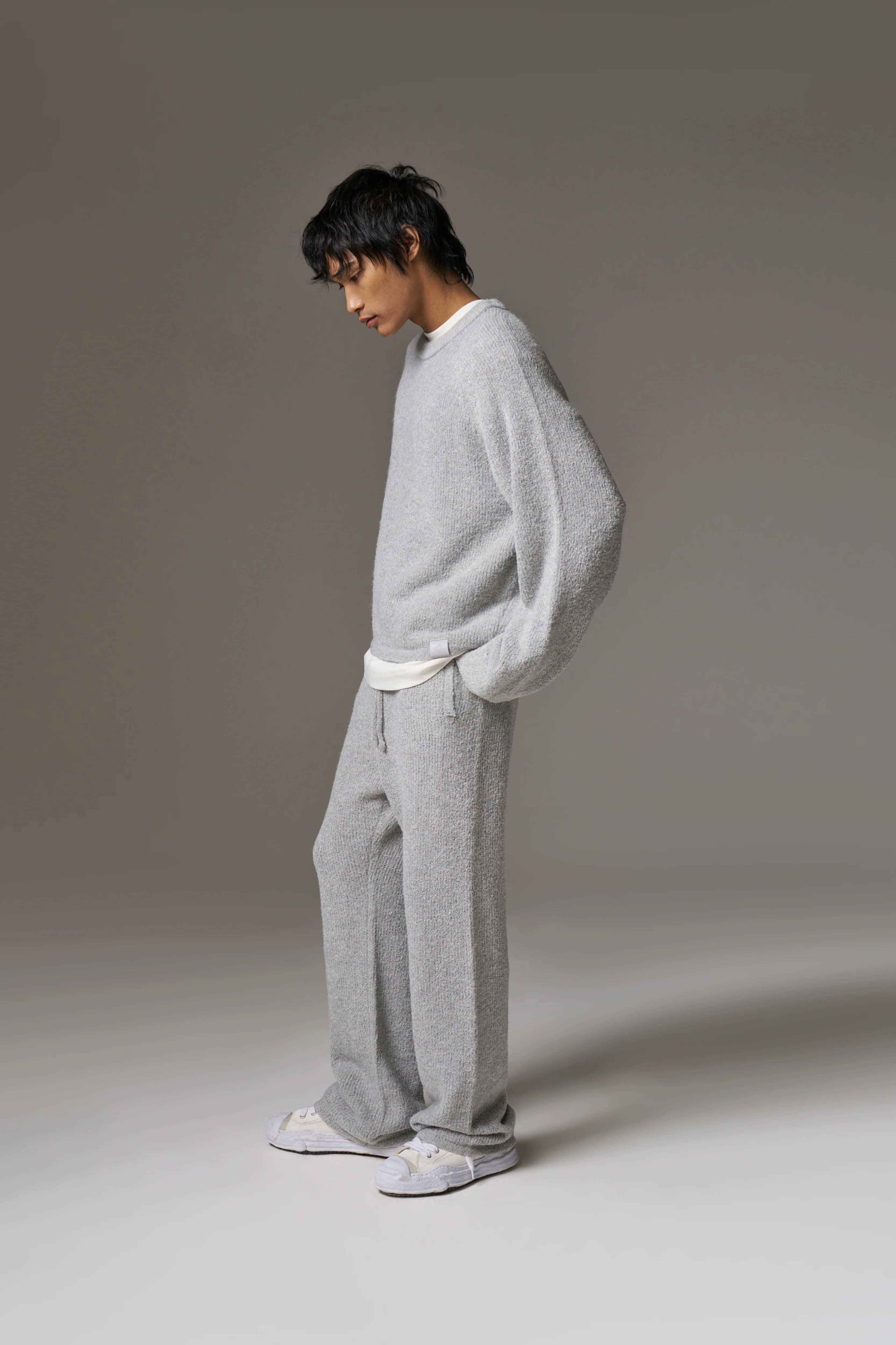 BOUCLE KNIT RAGLAN CREW - GREY MARL