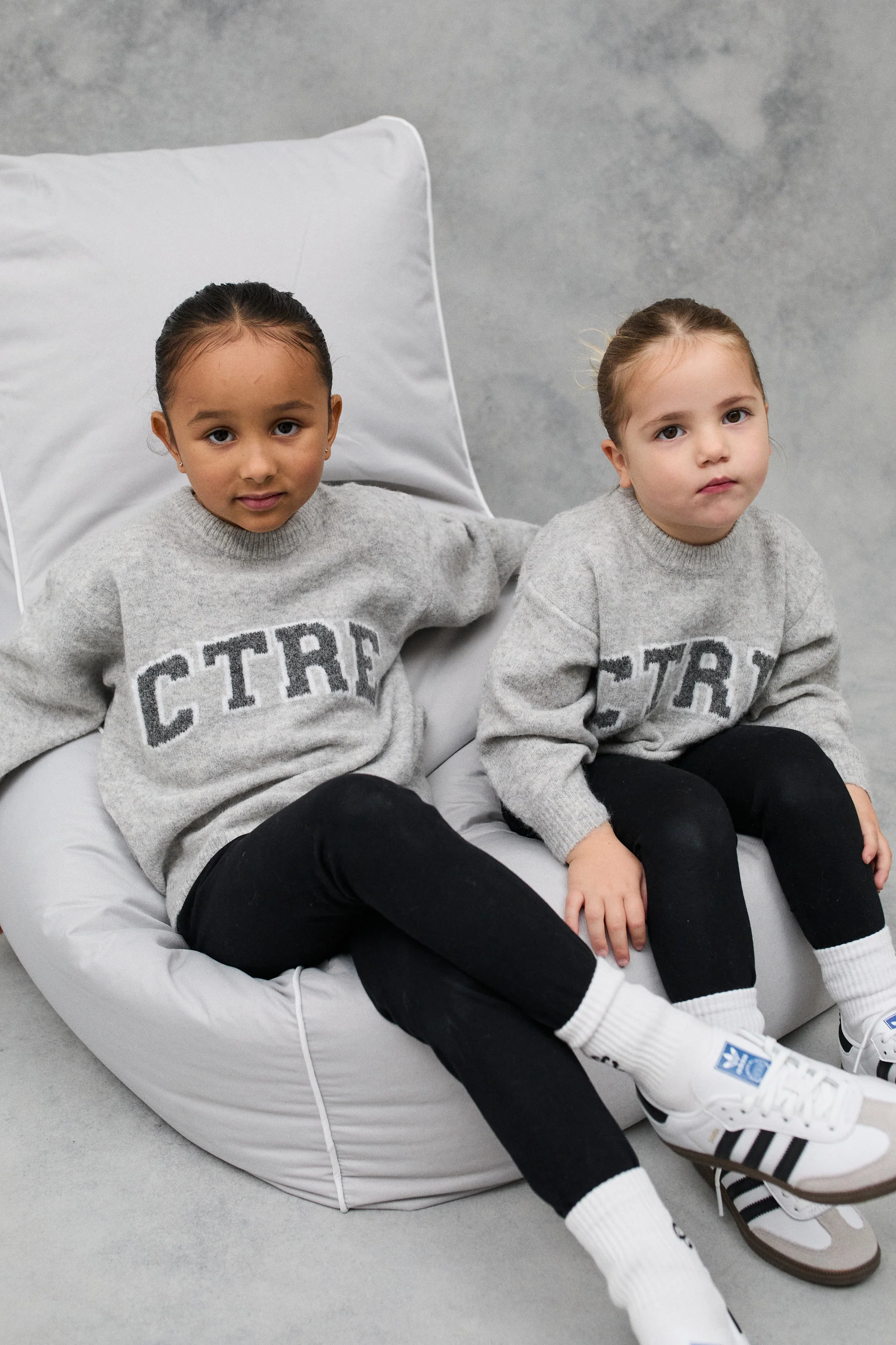 JNR EMBLEM SOFT TOUCH LEGGINGS - BLACK