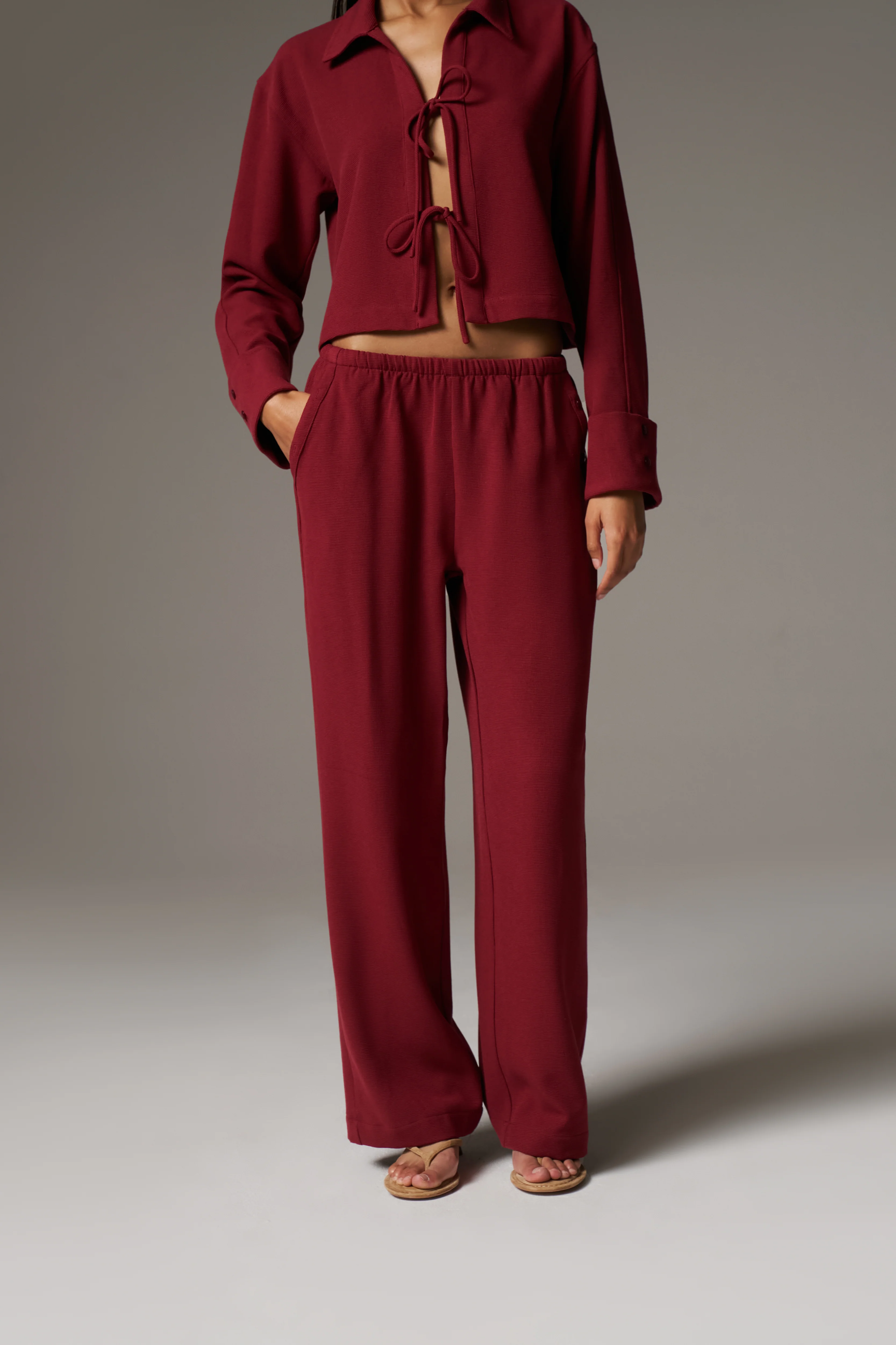 TEXTURED LINEN BUTTON DETAIL TROUSER - BURGUNDY