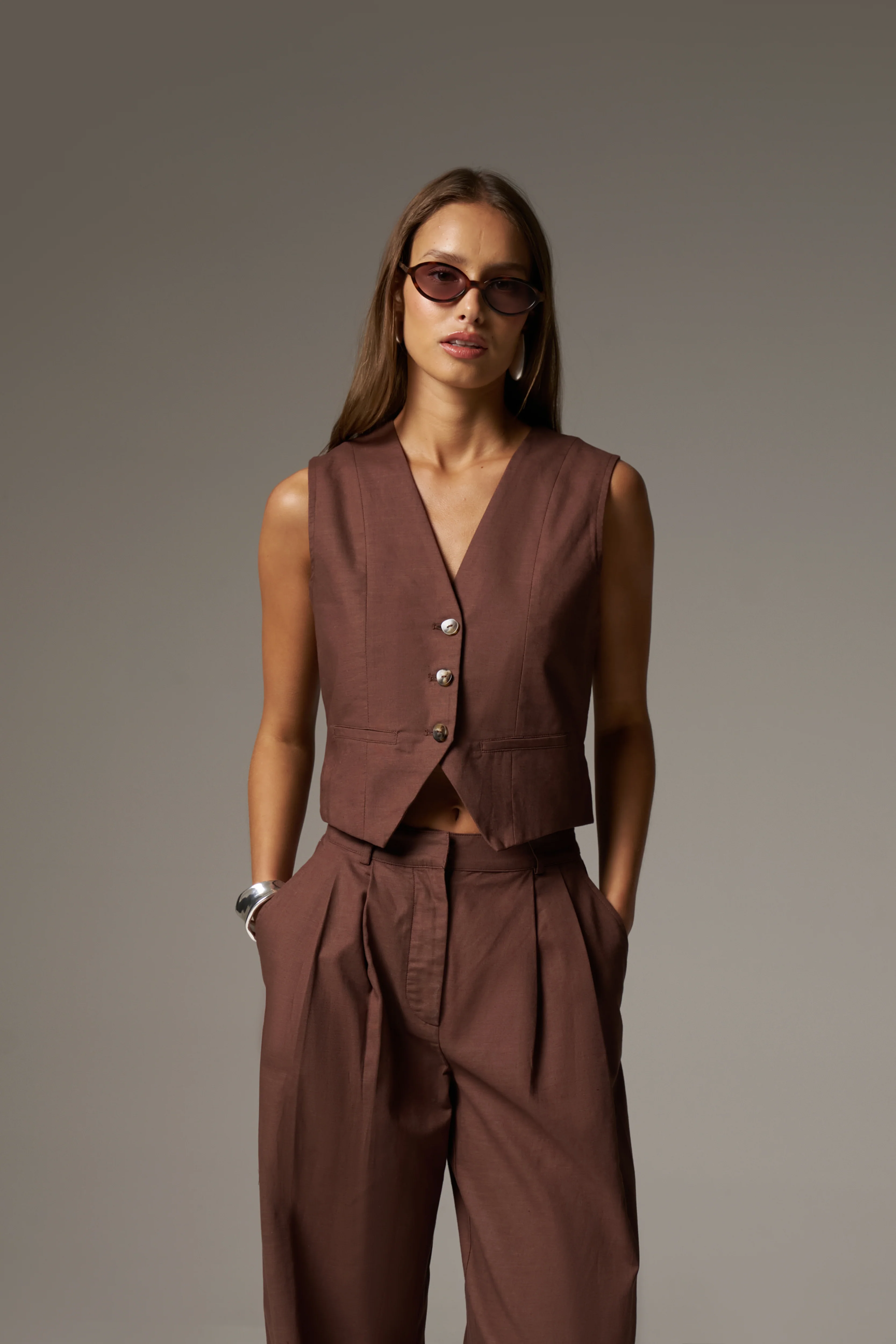 LINEN BLEND WAISTCOAT - CHOCOLATE