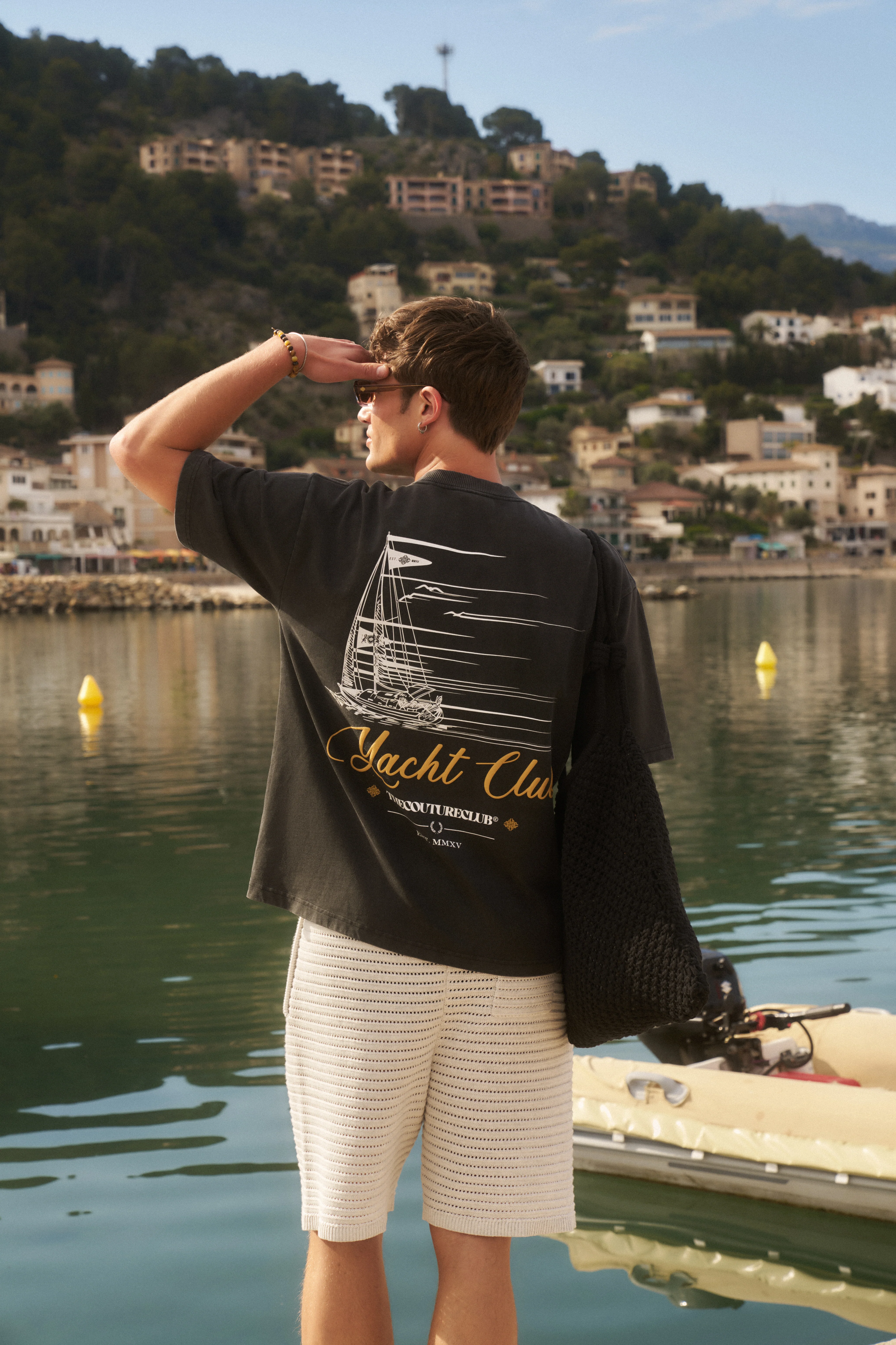 YACHT CLUB GRAPHIC T-SHIRT - WASHED BLACK