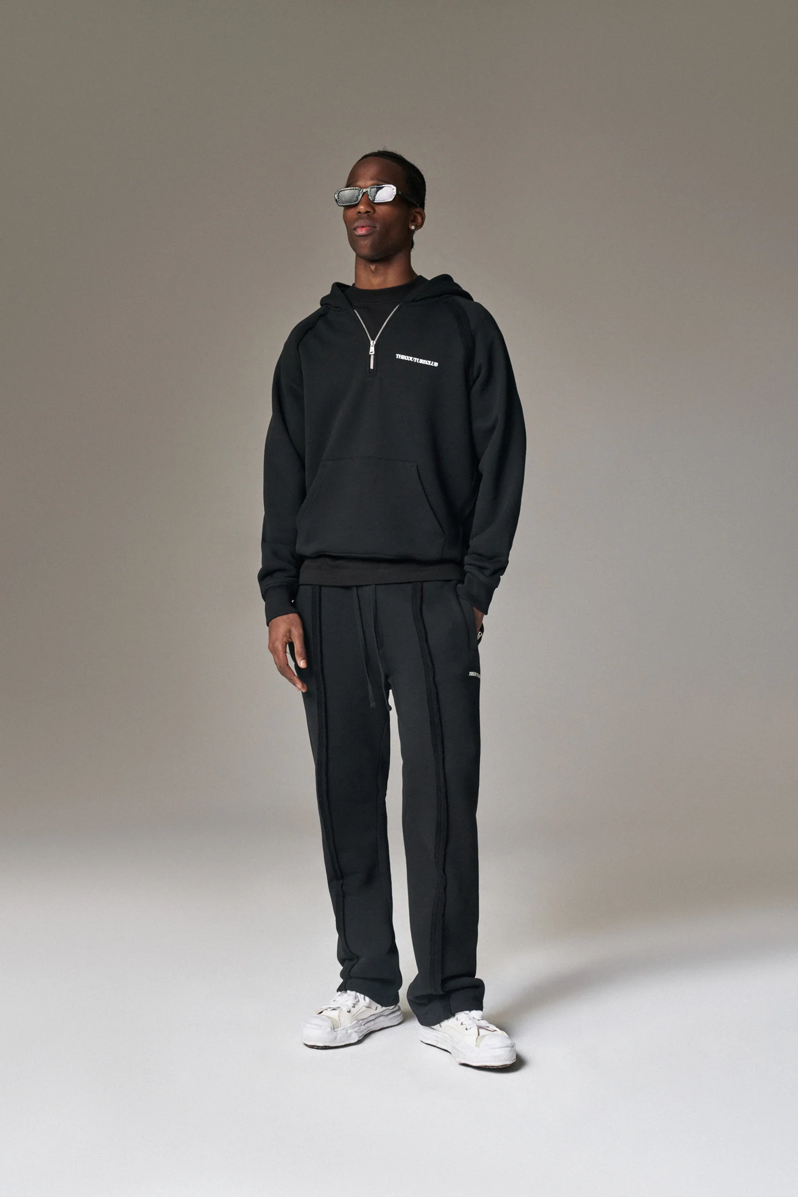 COPYRIGHT STRAIGHT LEG JOGGERS - BLACK