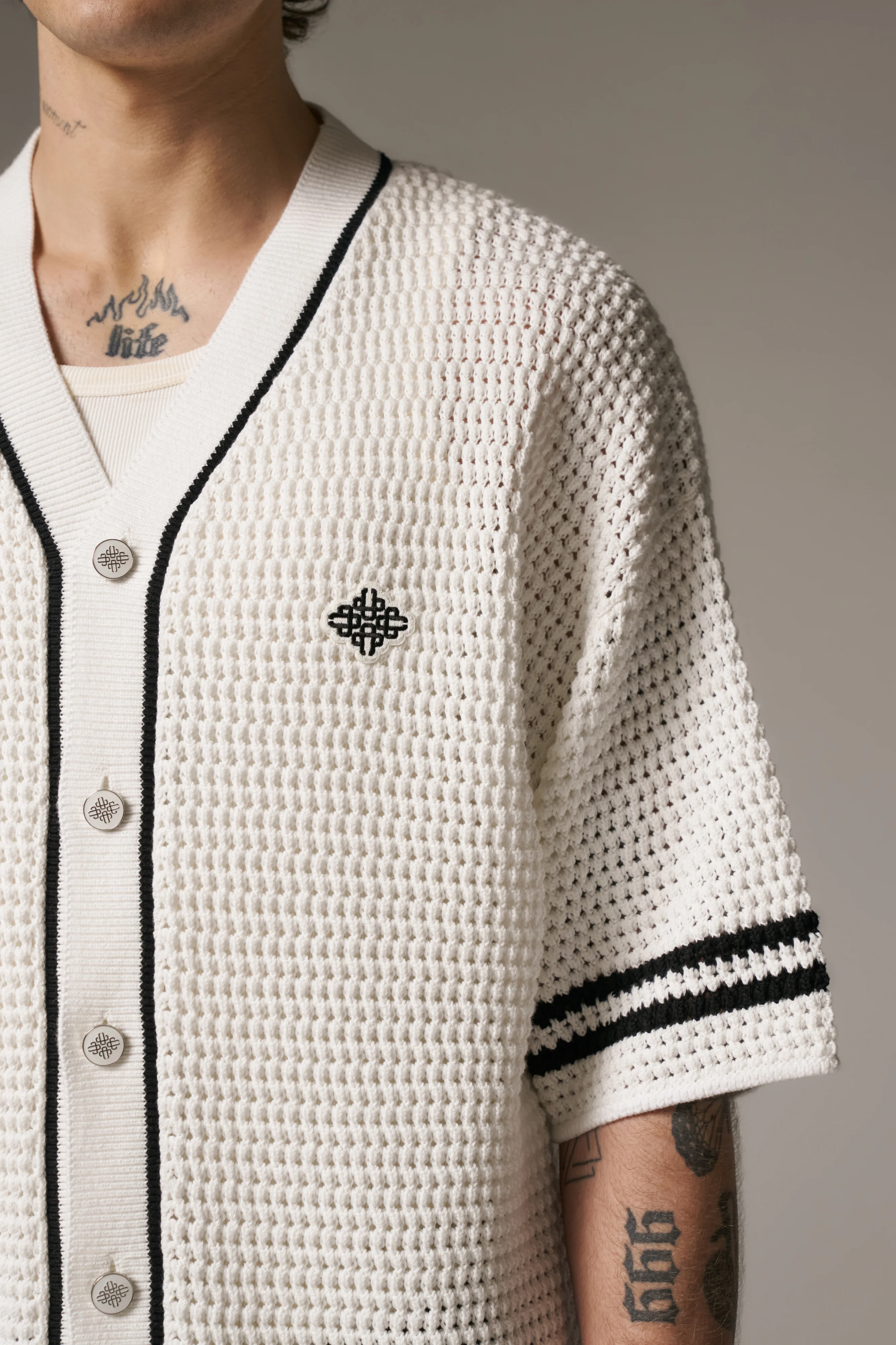 CROCHET KNITTED BASEBALL SHIRT - WHITE