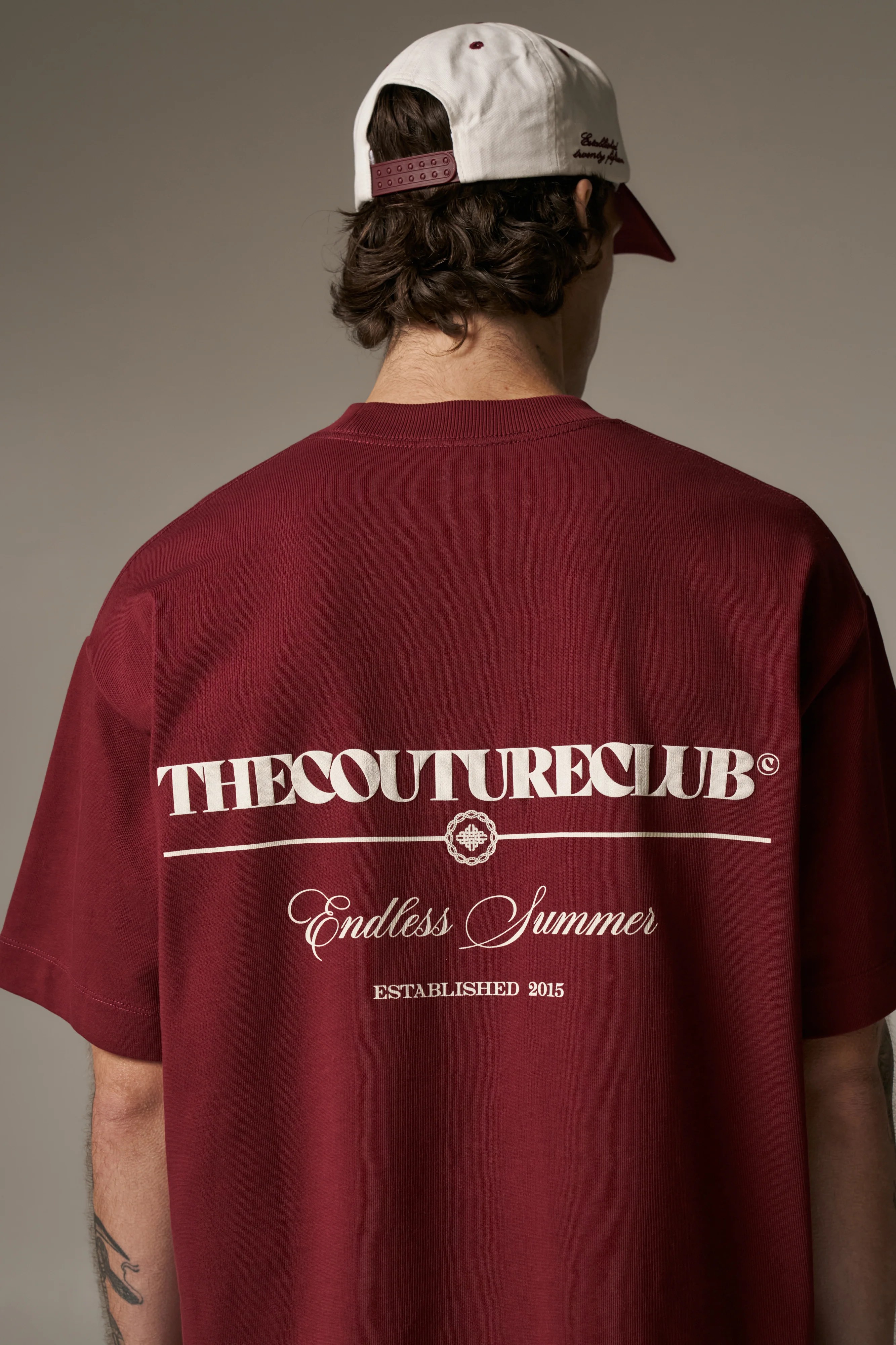 ENDLESS SUMMER GRAPHIC T-SHIRT - BURGUNDY