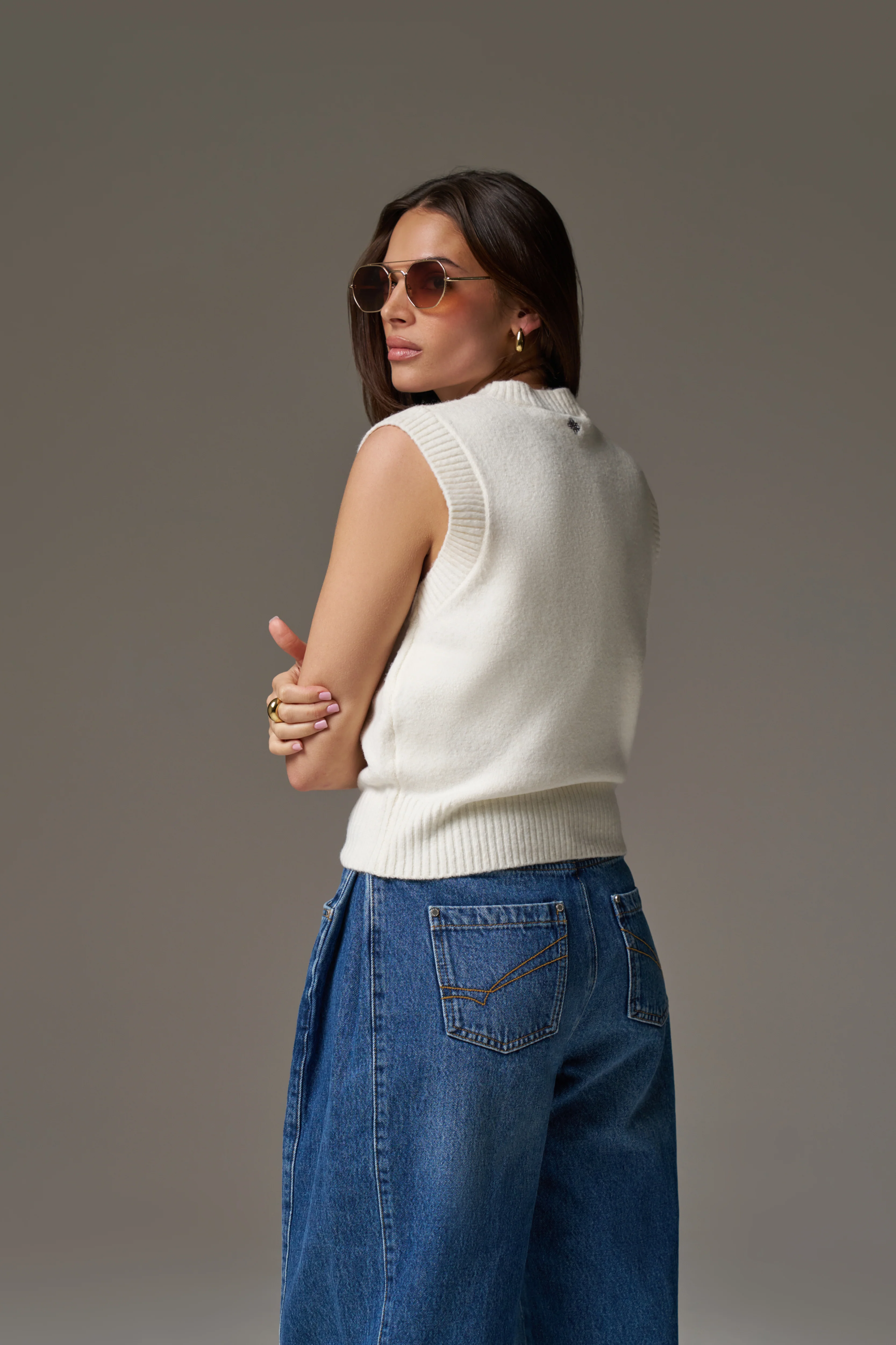 CTRE KNITTED VEST - OFF WHITE