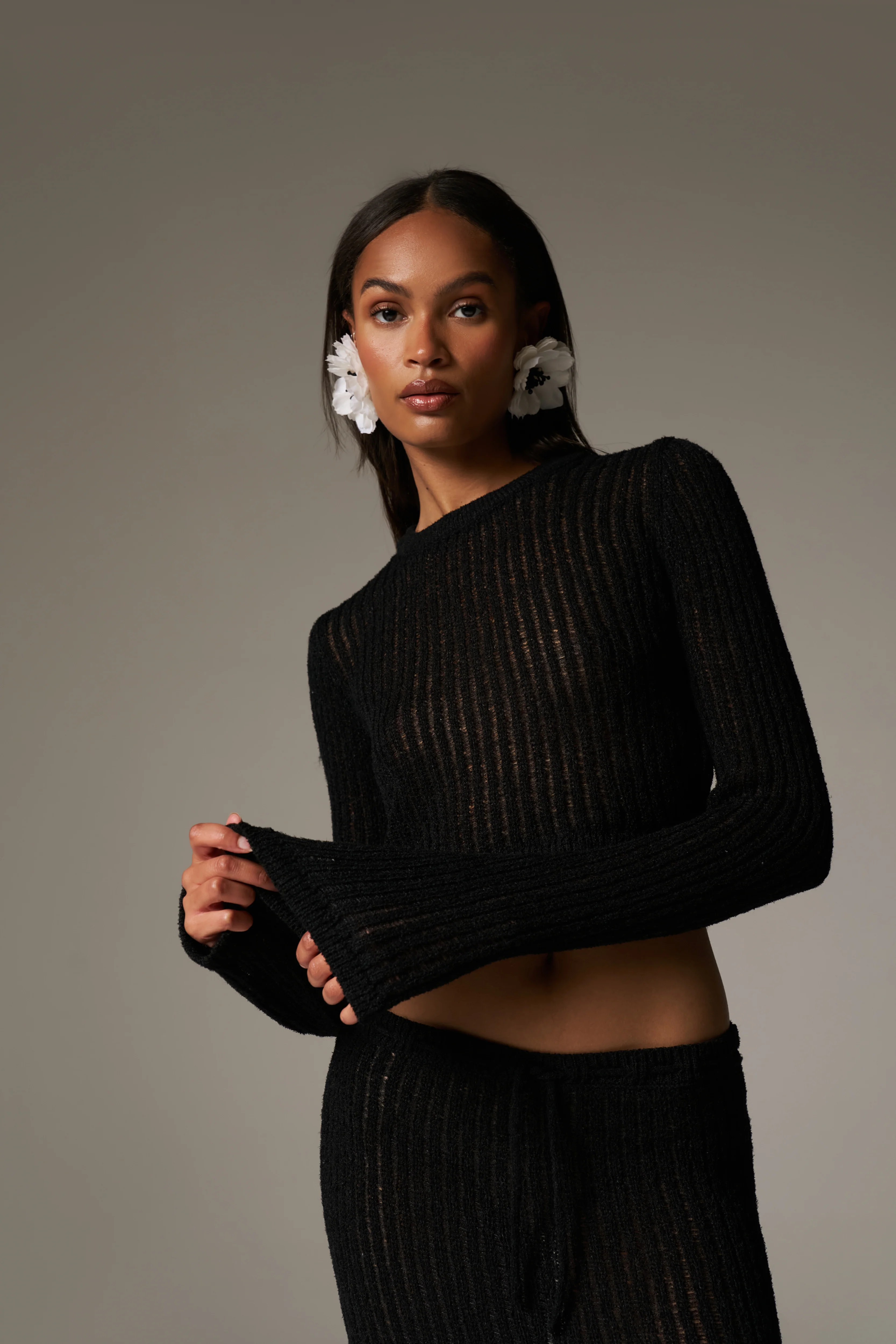 LADDER KNIT LONG SLEEVE TOP - BLACK