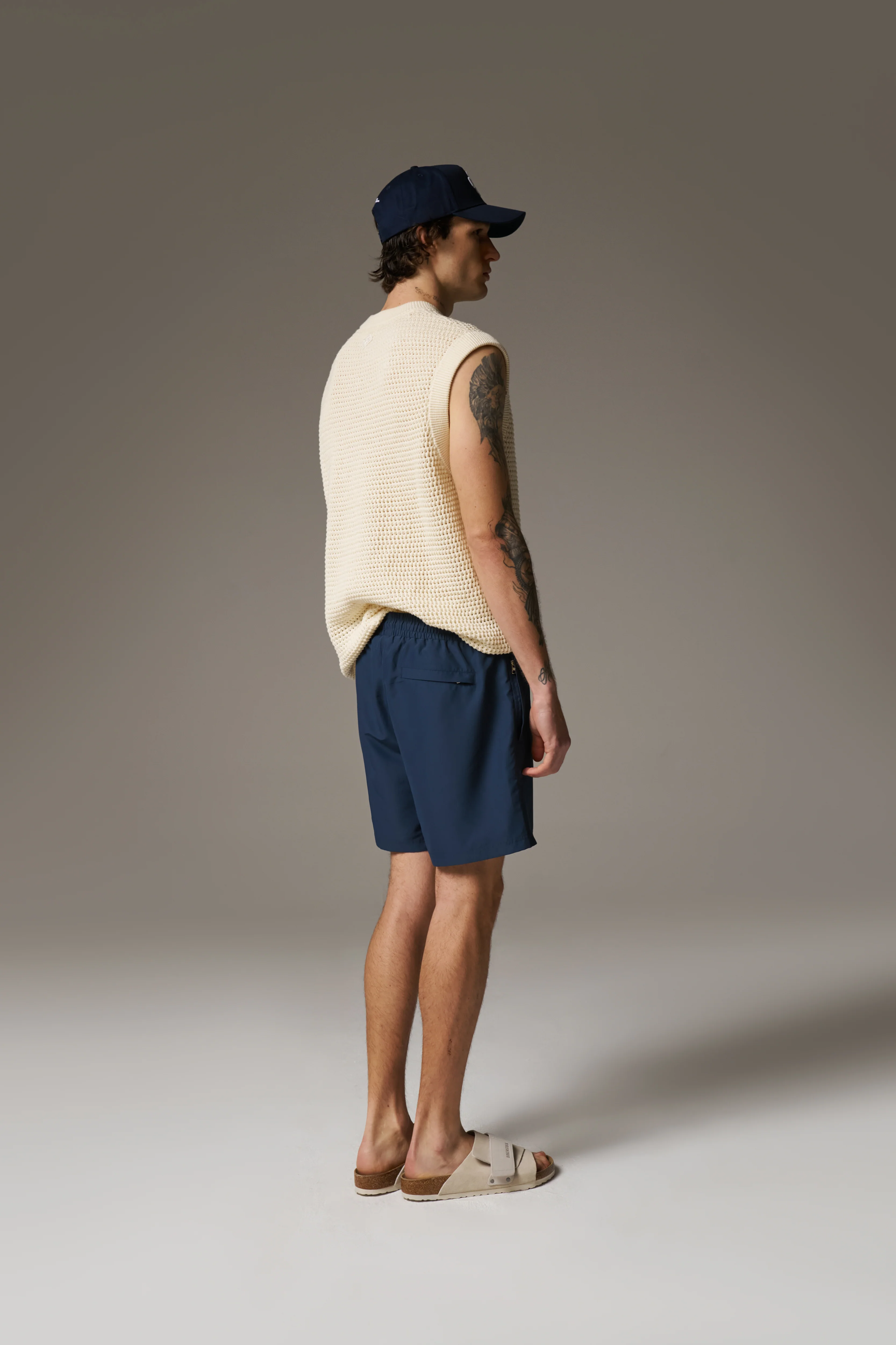 WATER REACTIVE EMBLEM SWIM SHORT - NAVY