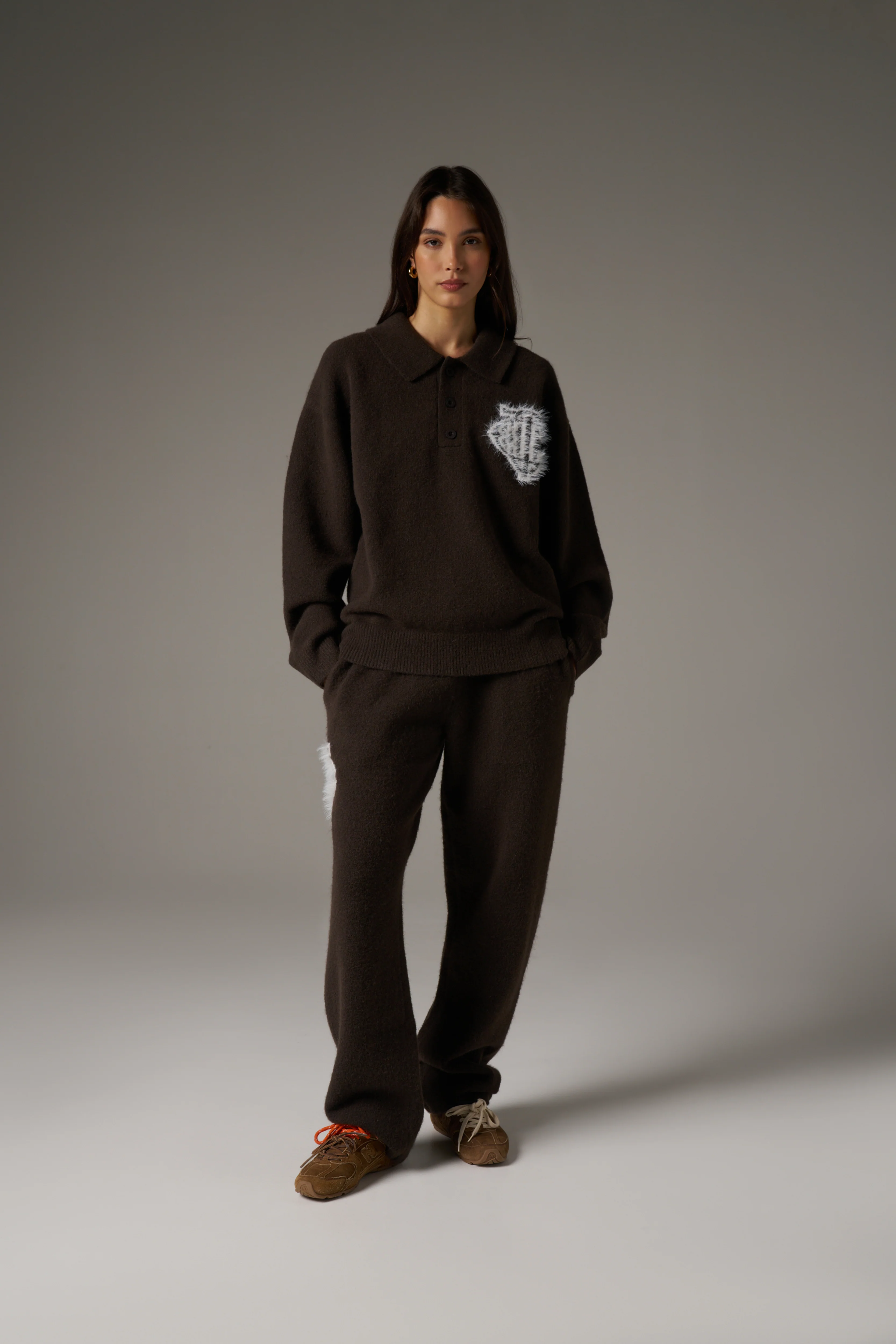 MONOGRAM EMBLEM FLUFFY KNIT POLO - BROWN