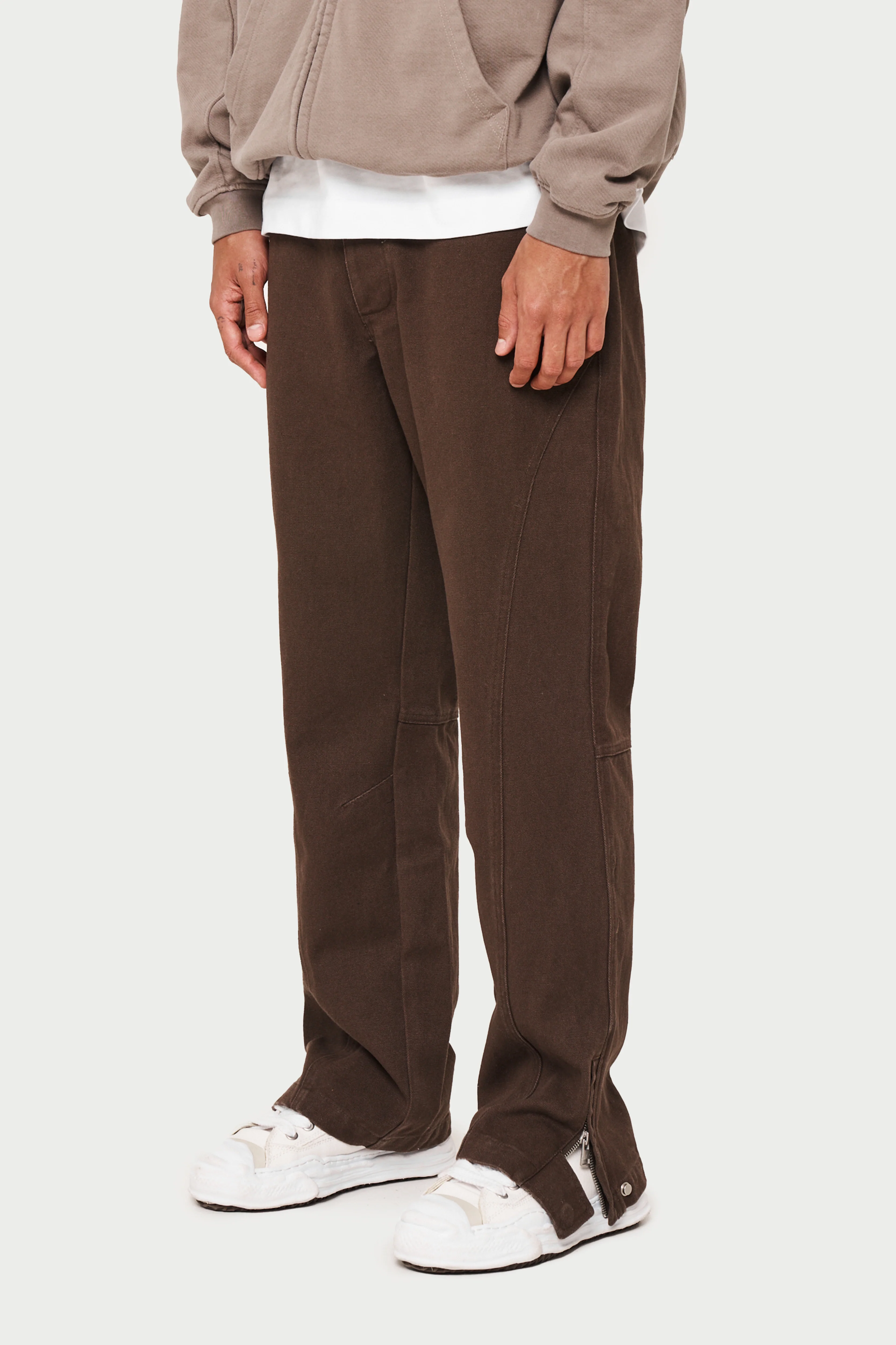 WOVEN CANVAS DISTRESSED TROUSER - BROWN