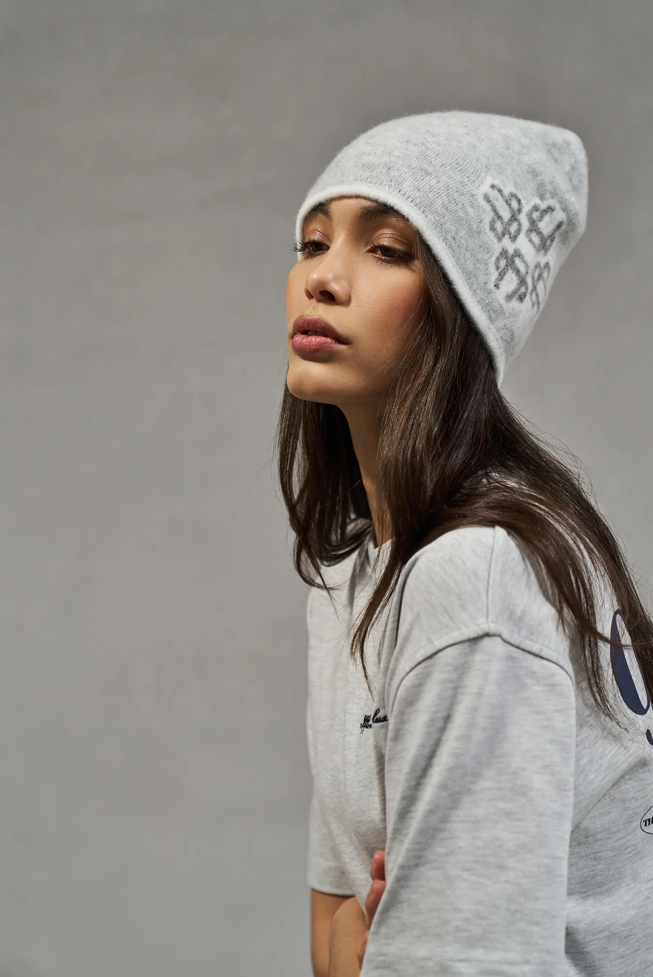 EMBLEM BEANIE - GREY