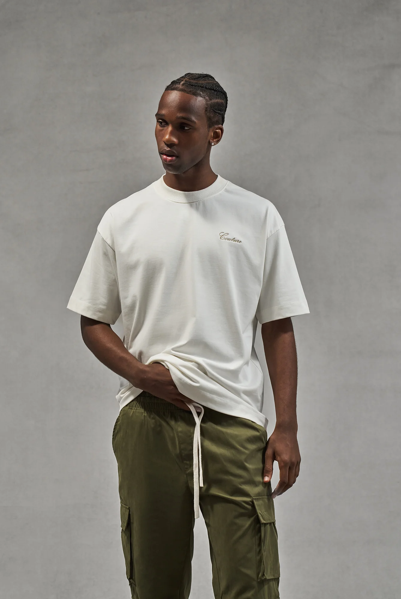 SCRIPT EMBROIDERED T-SHIRT - OFF WHITE