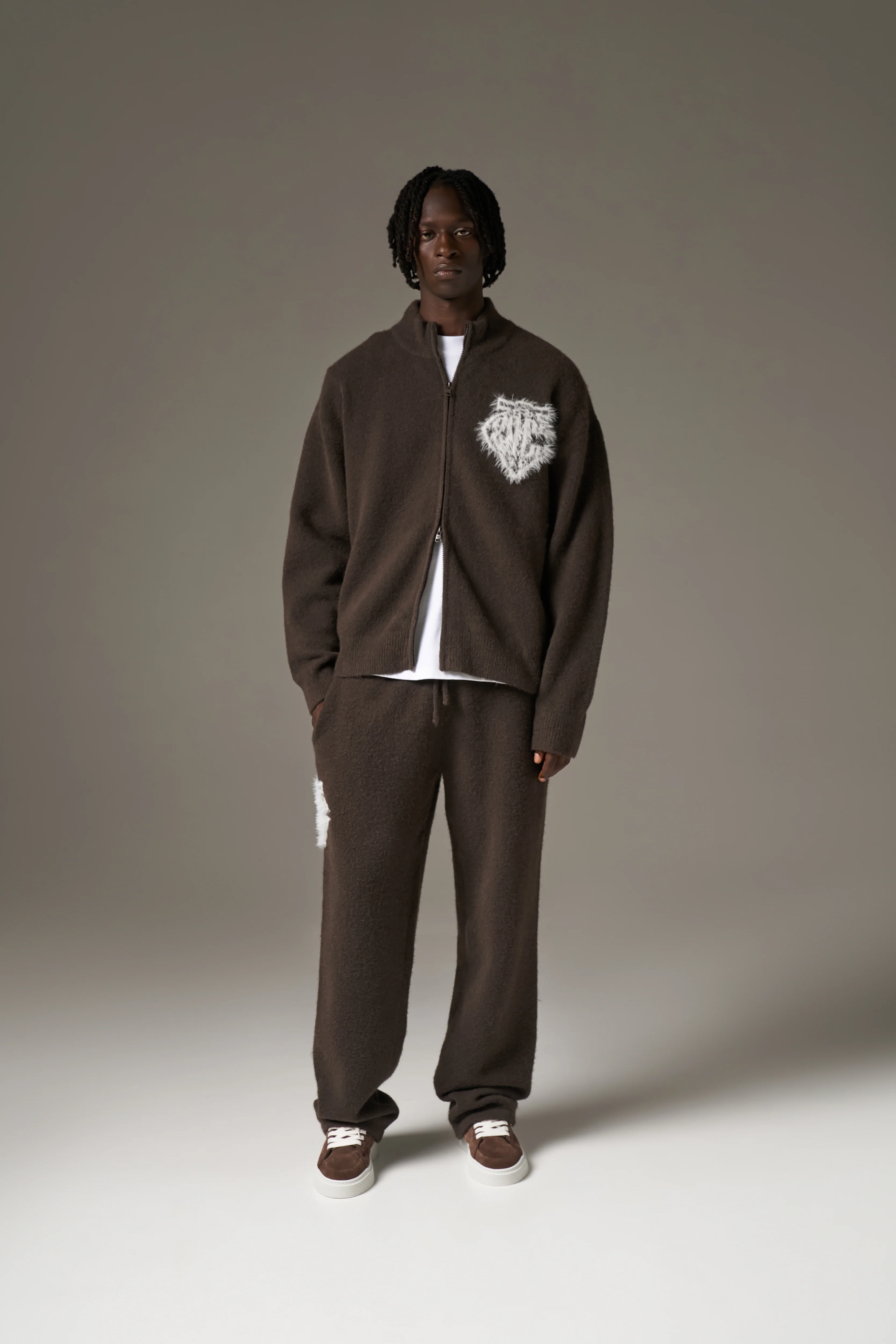 MONOGRAM EMBLEM FLUFFY KNIT ZIP THROUGH - BROWN