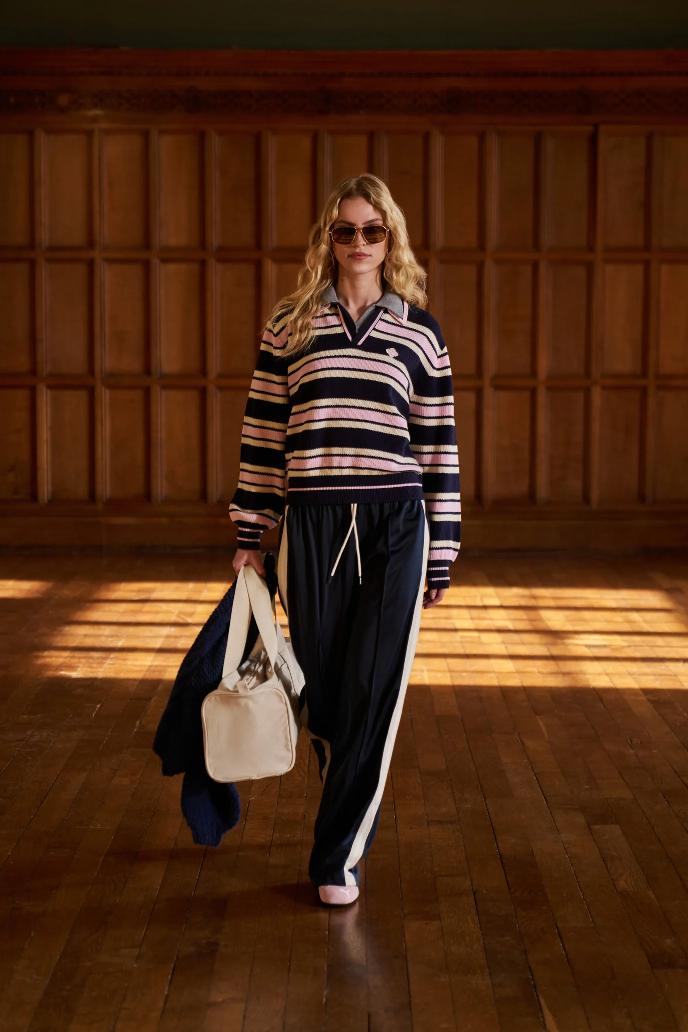 SIDE STRIPE WIDE LEG JOGGERS - NAVY