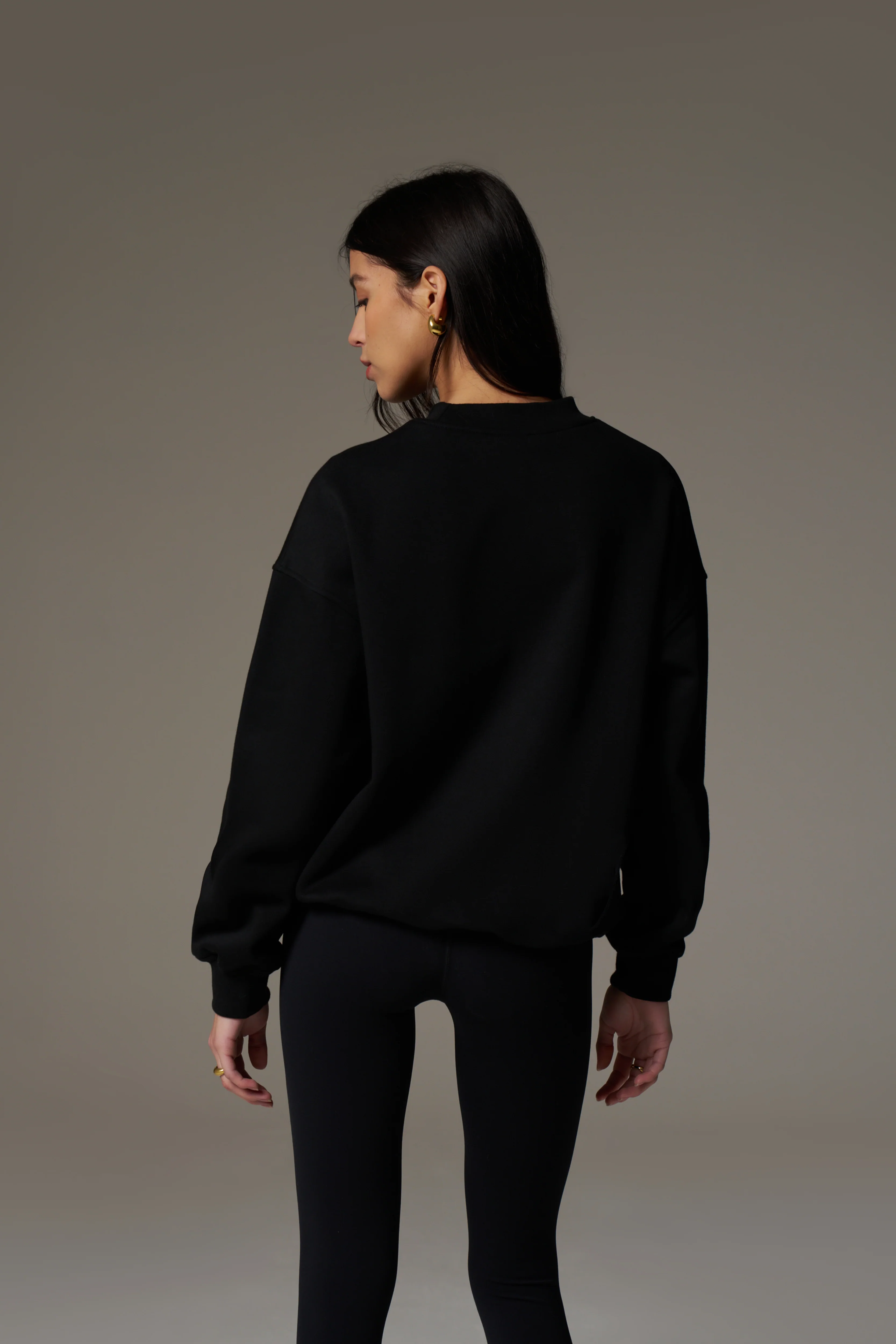 EMBLEM EMBROIDERED SWEATSHIRT - BLACK