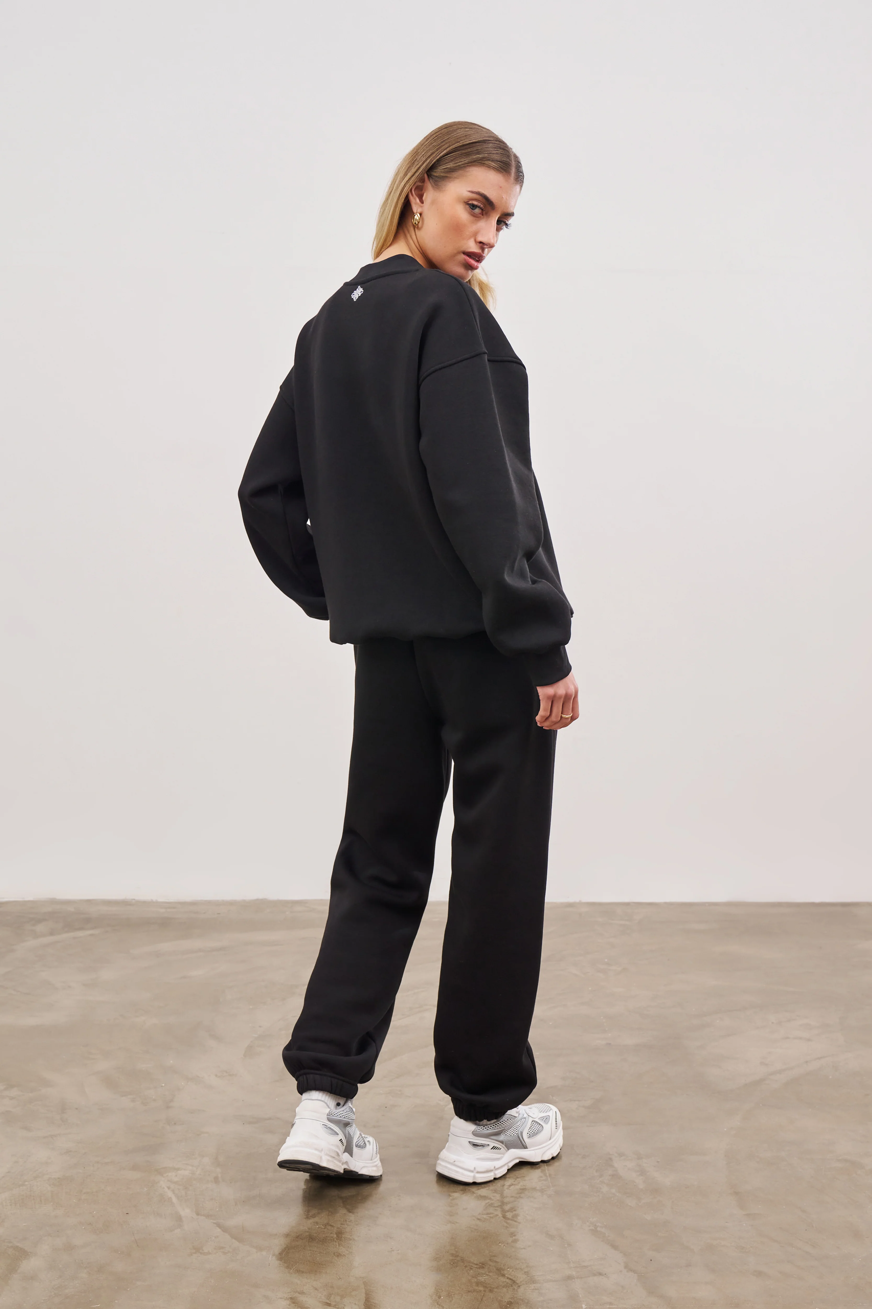 CTRE RELAXED JOGGERS - BLACK