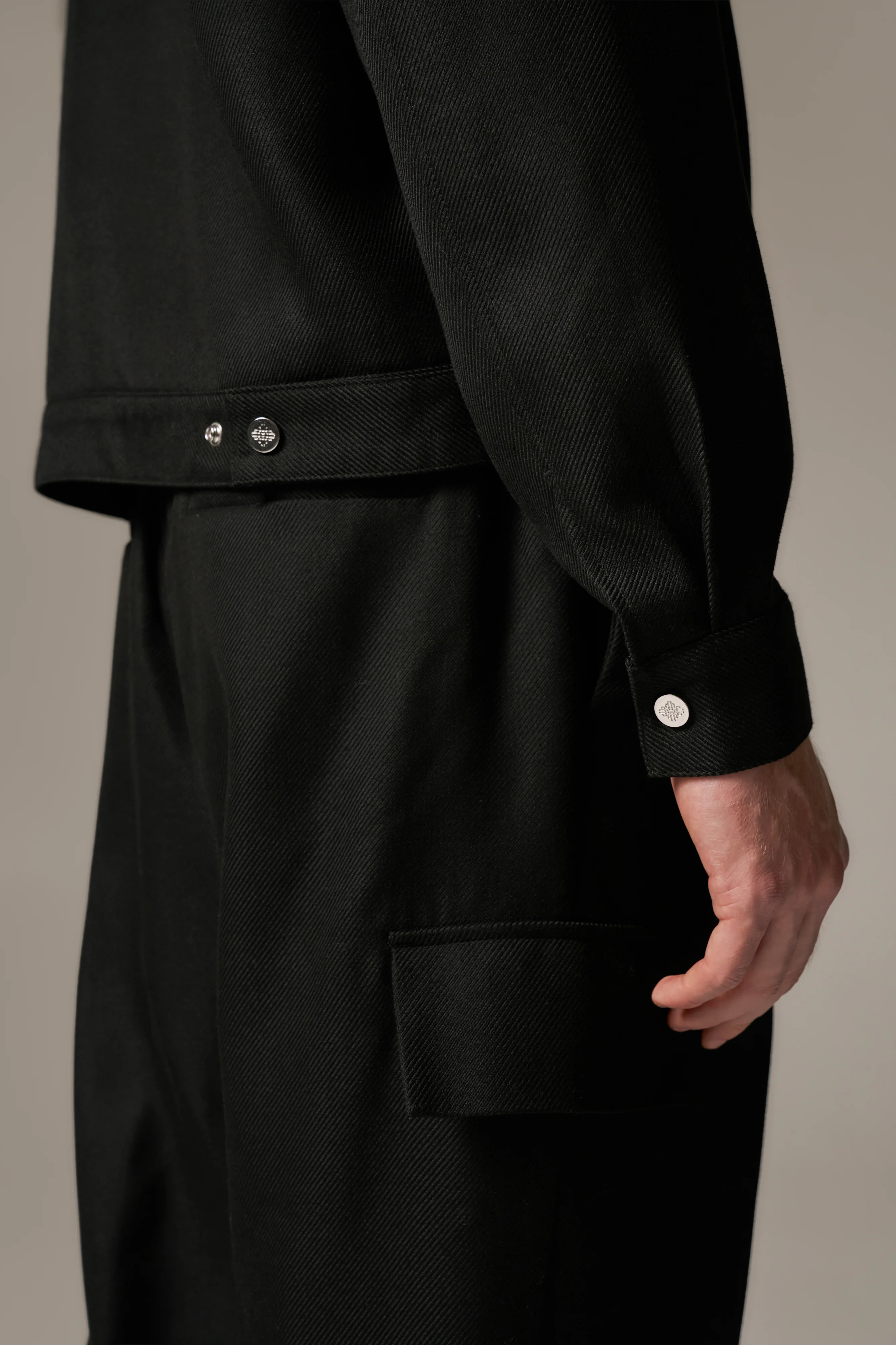 TAILORED WOOL BLEND JACKET - BLACK