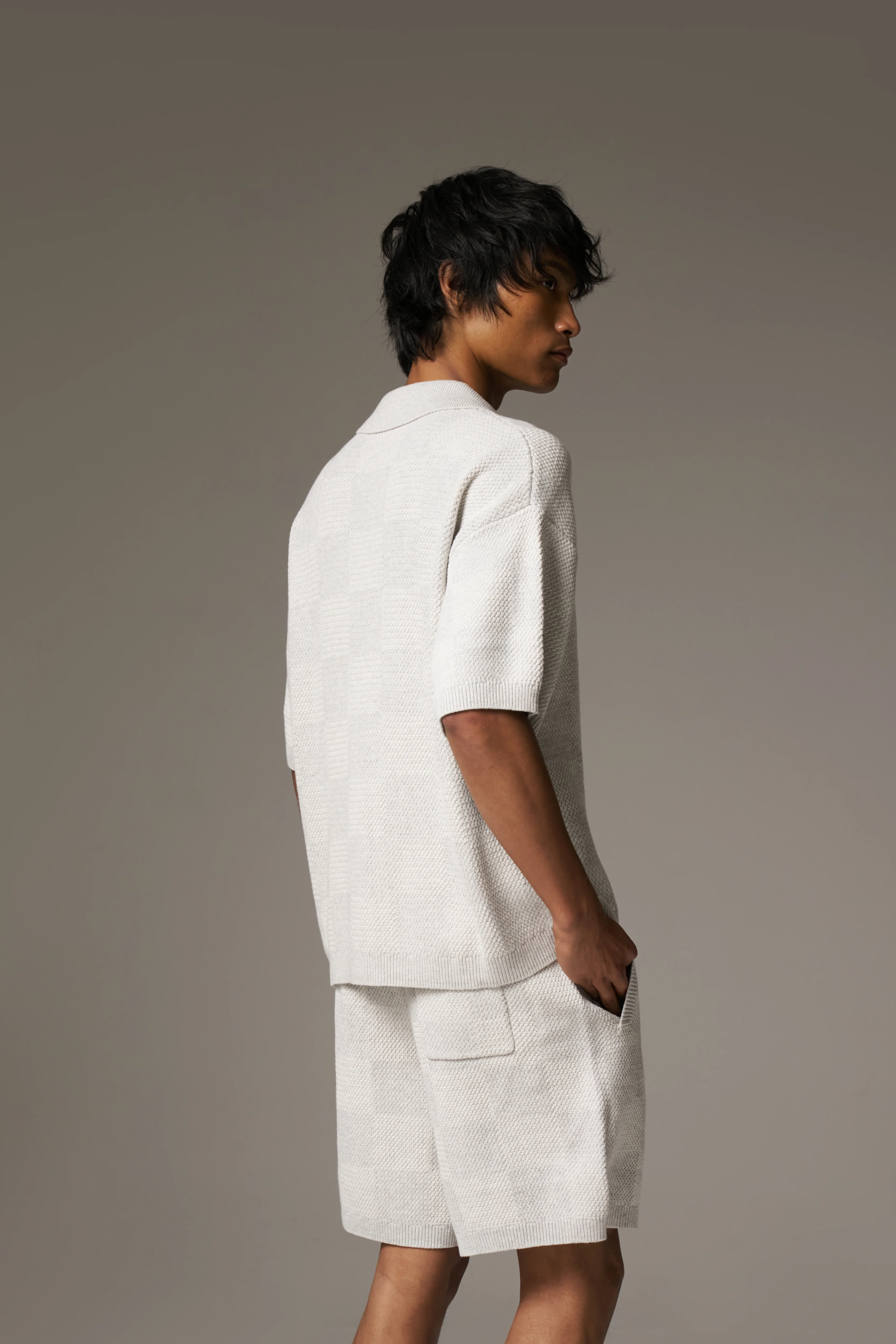 KNITTED CHECKERBOARD SHIRT - GREY