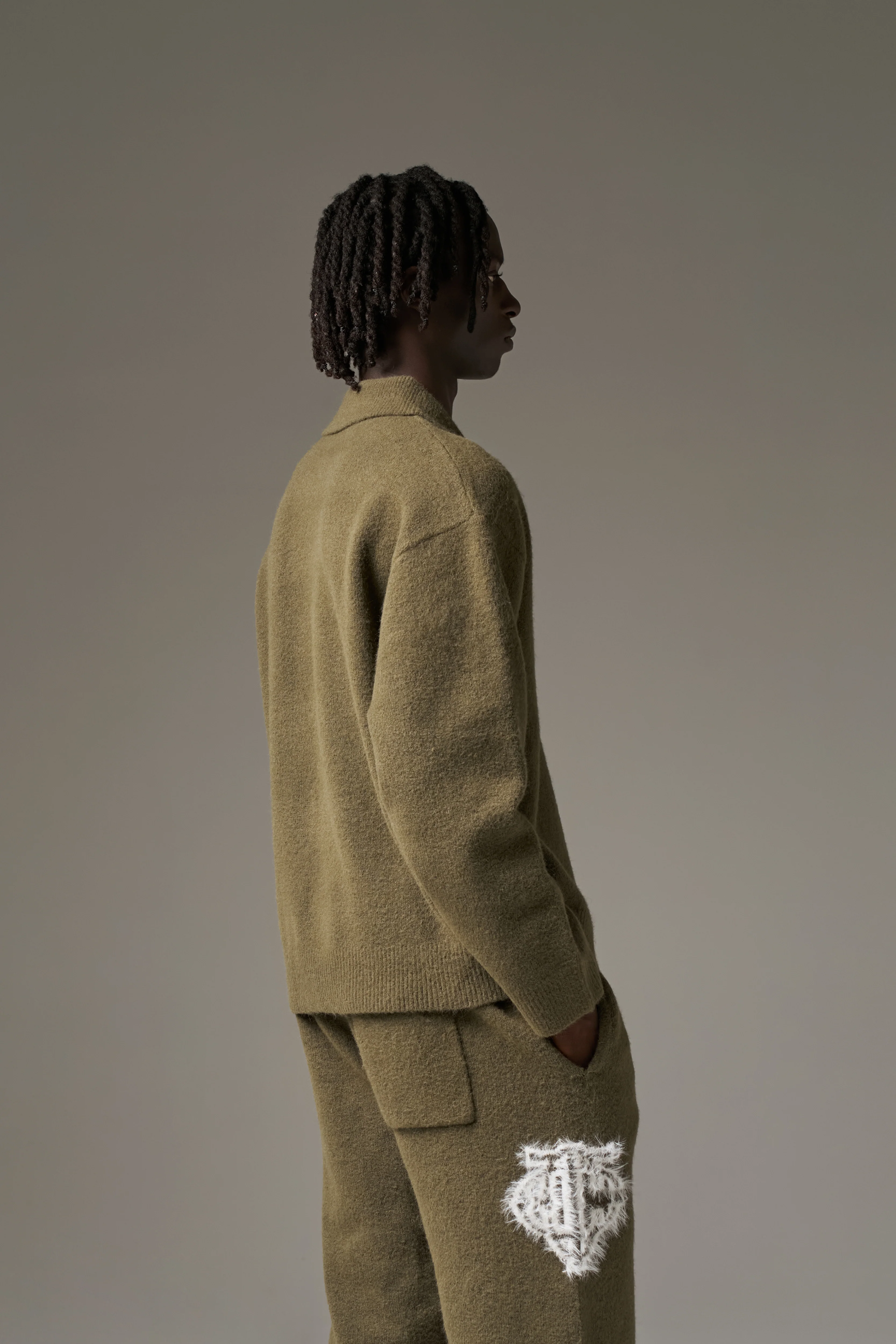 MONOGRAM EMBLEM FLUFFY KNIT POLO - KHAKI