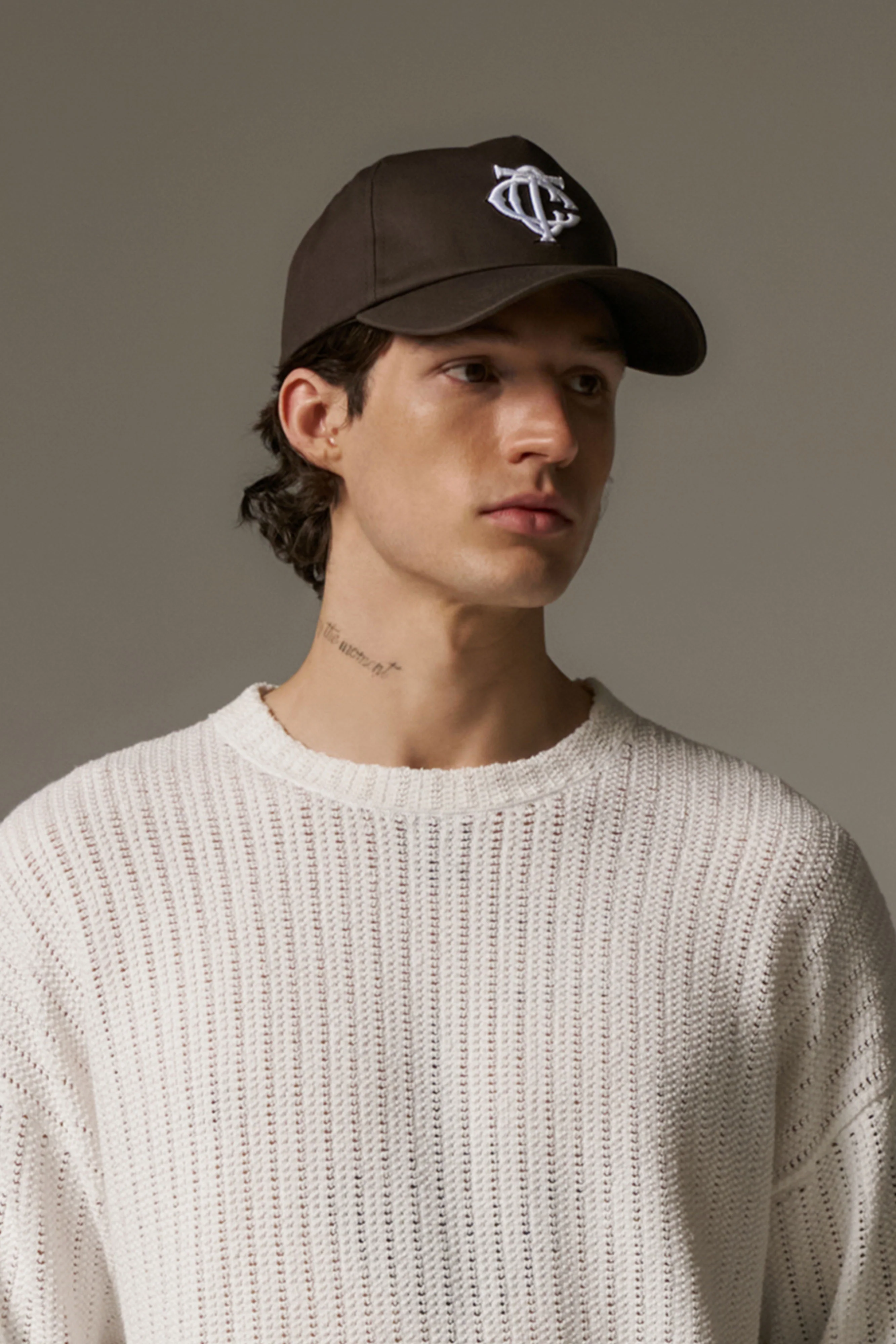 MONOGRAM EMBLEM CAP - BROWN