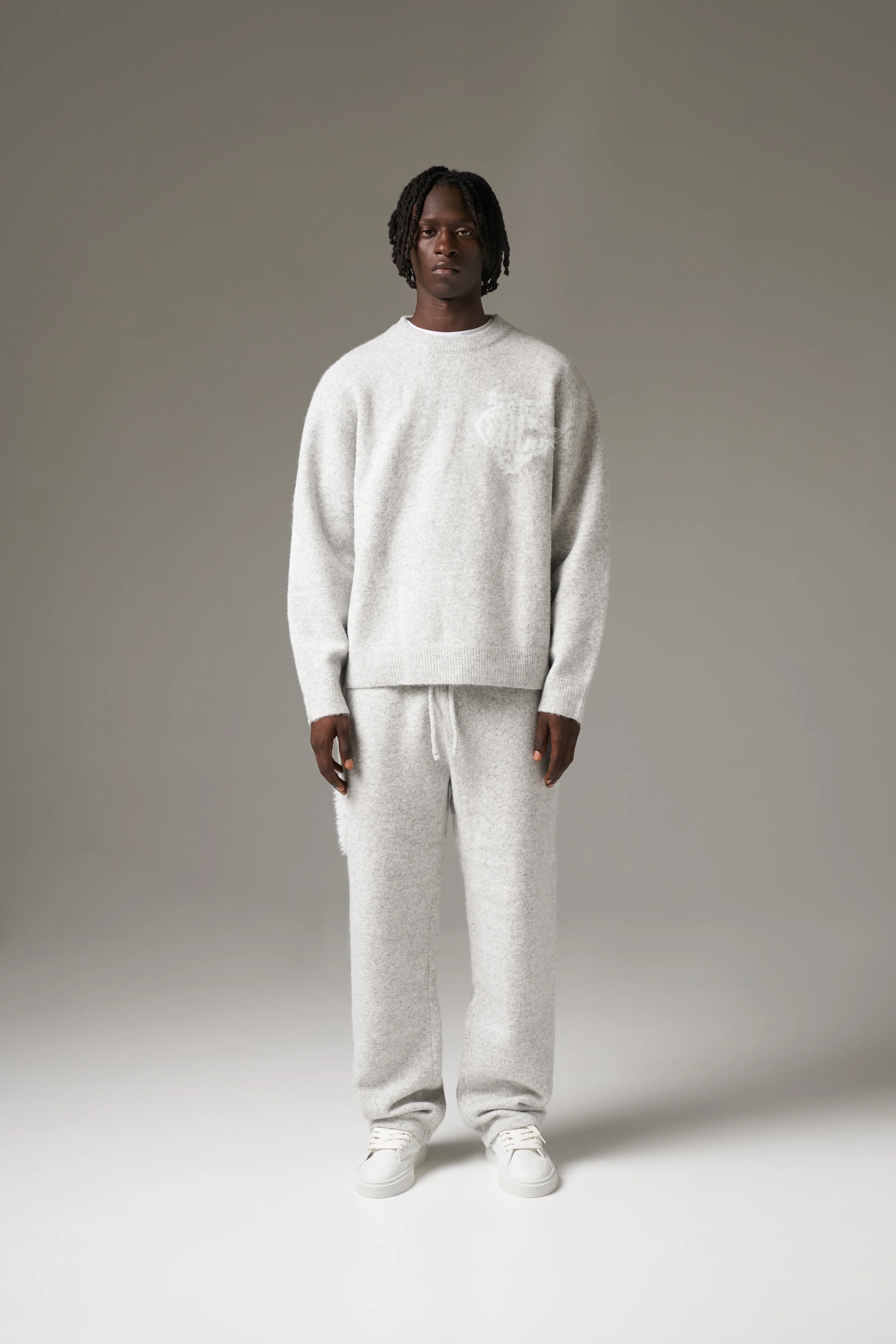 MONOGRAM EMBLEM FLUFFY KNIT CREW - GREY MARL