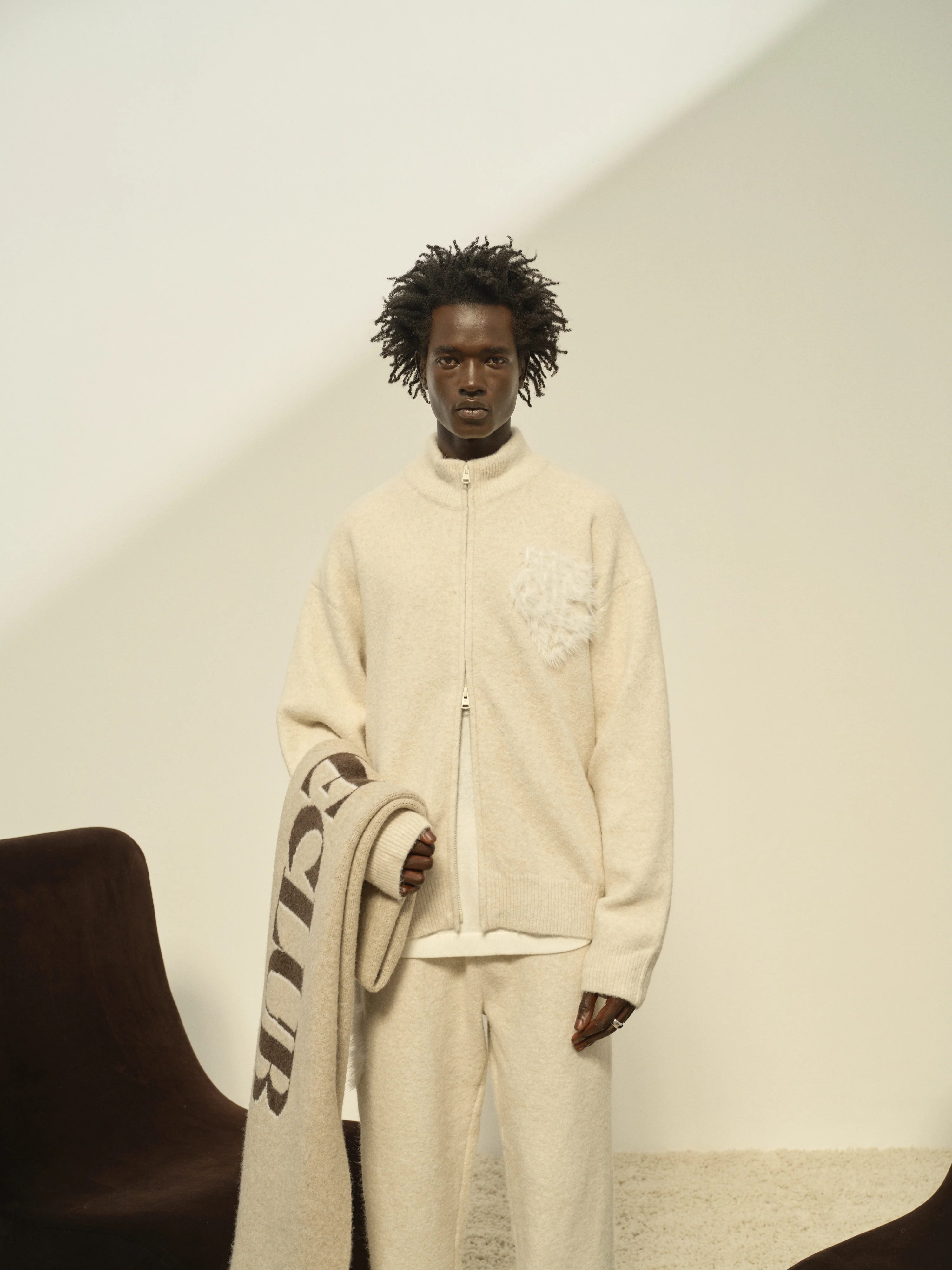 MONOGRAM EMBLEM FLUFFY KNIT ZIP THROUGH - BEIGE