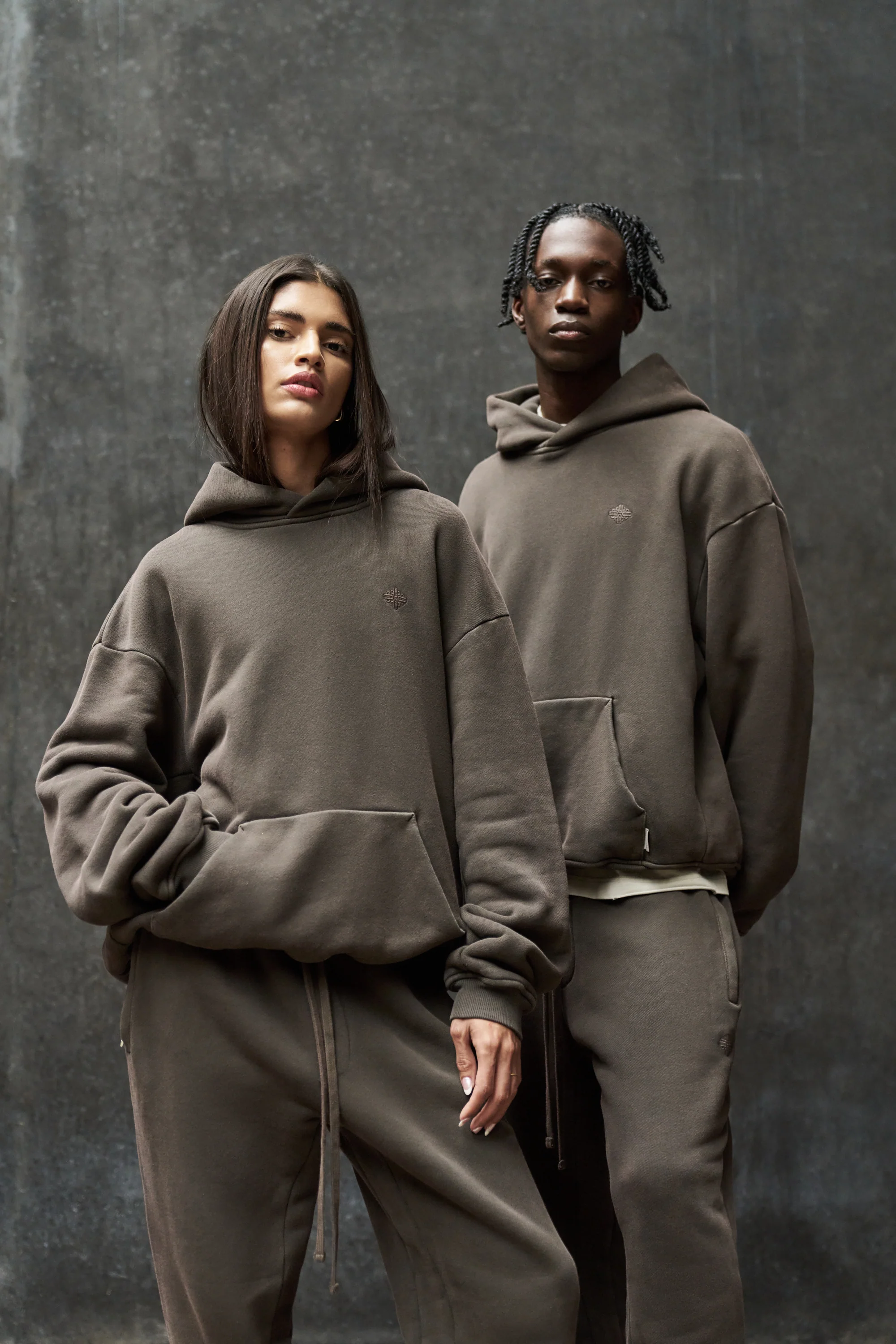 LAUNDERED CLASSICS HOODIE - WASHED BROWN