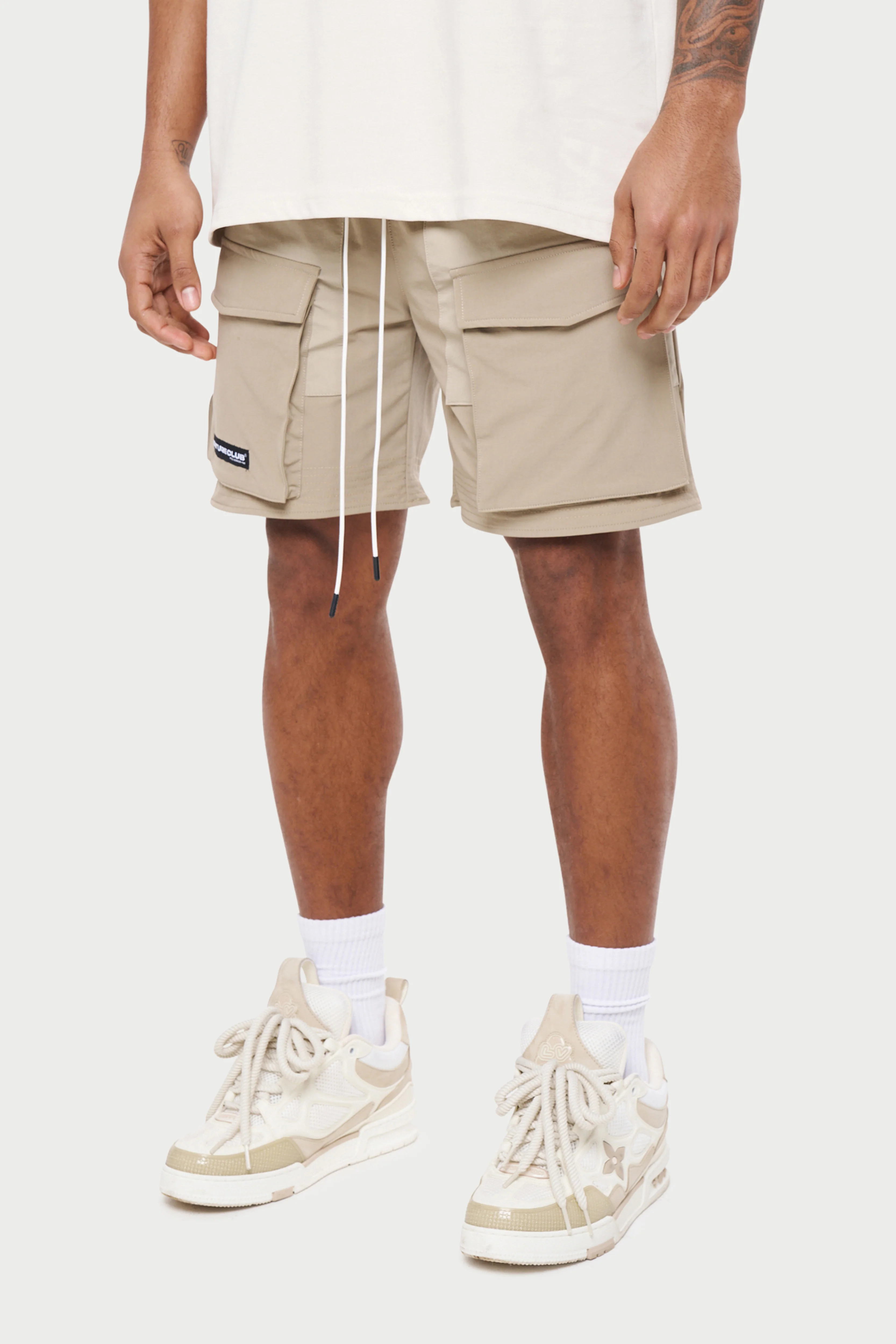 PANELLED CARGO SHORTS - BEIGE