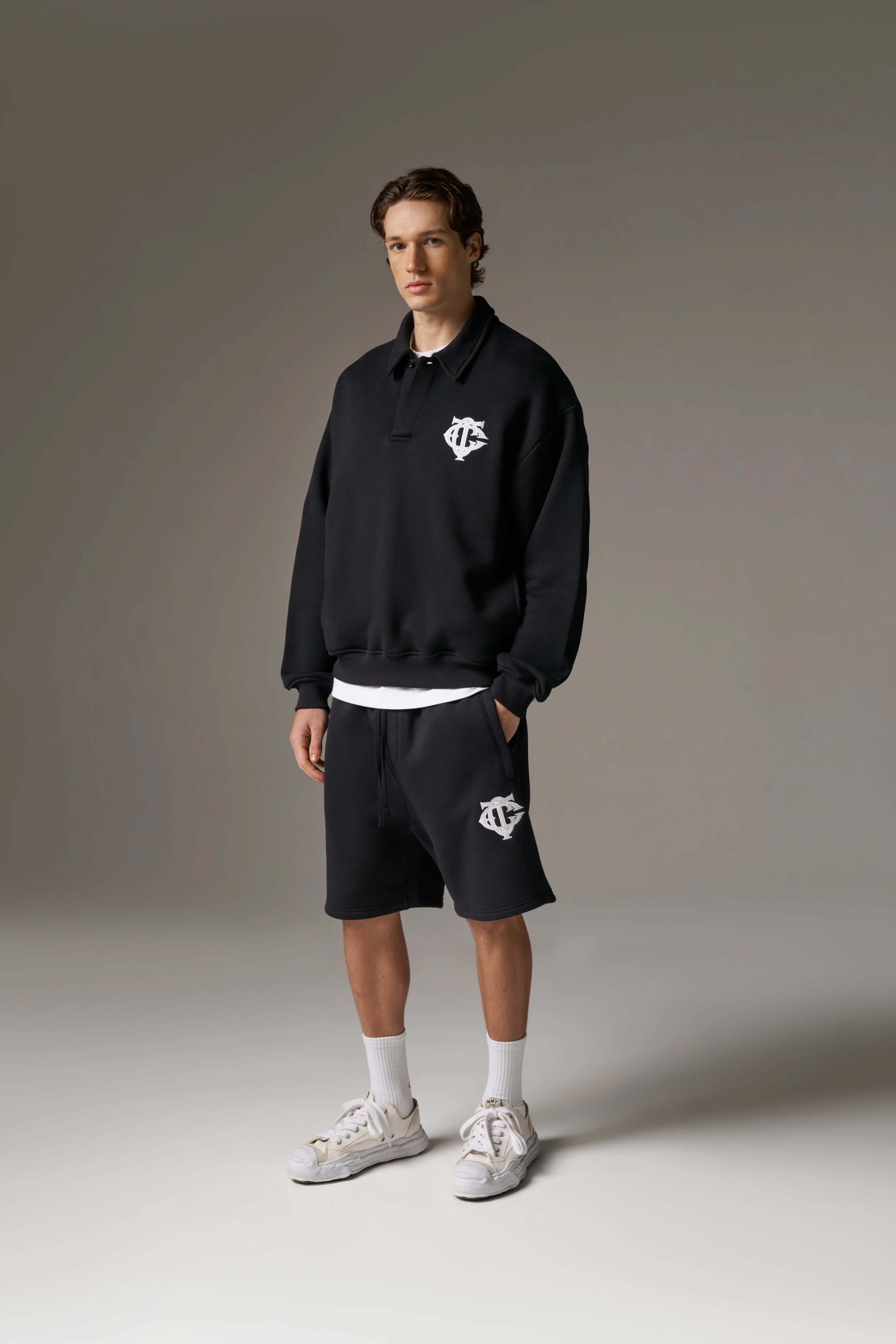 HEAVYWEIGHT MONOGRAM EMBLEM POLO - BLACK