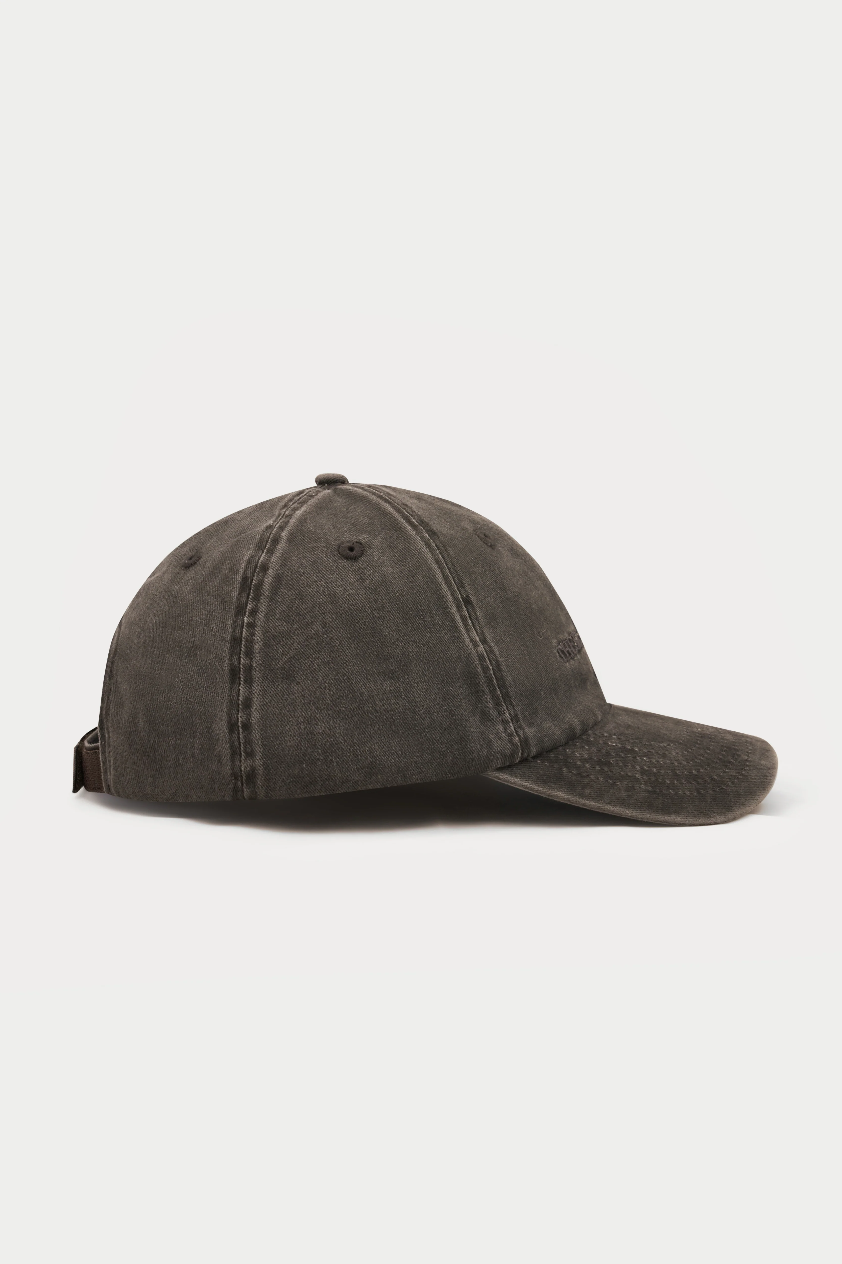 WASHED REVERSE COPYRIGHT CAP - WASHED BLACK