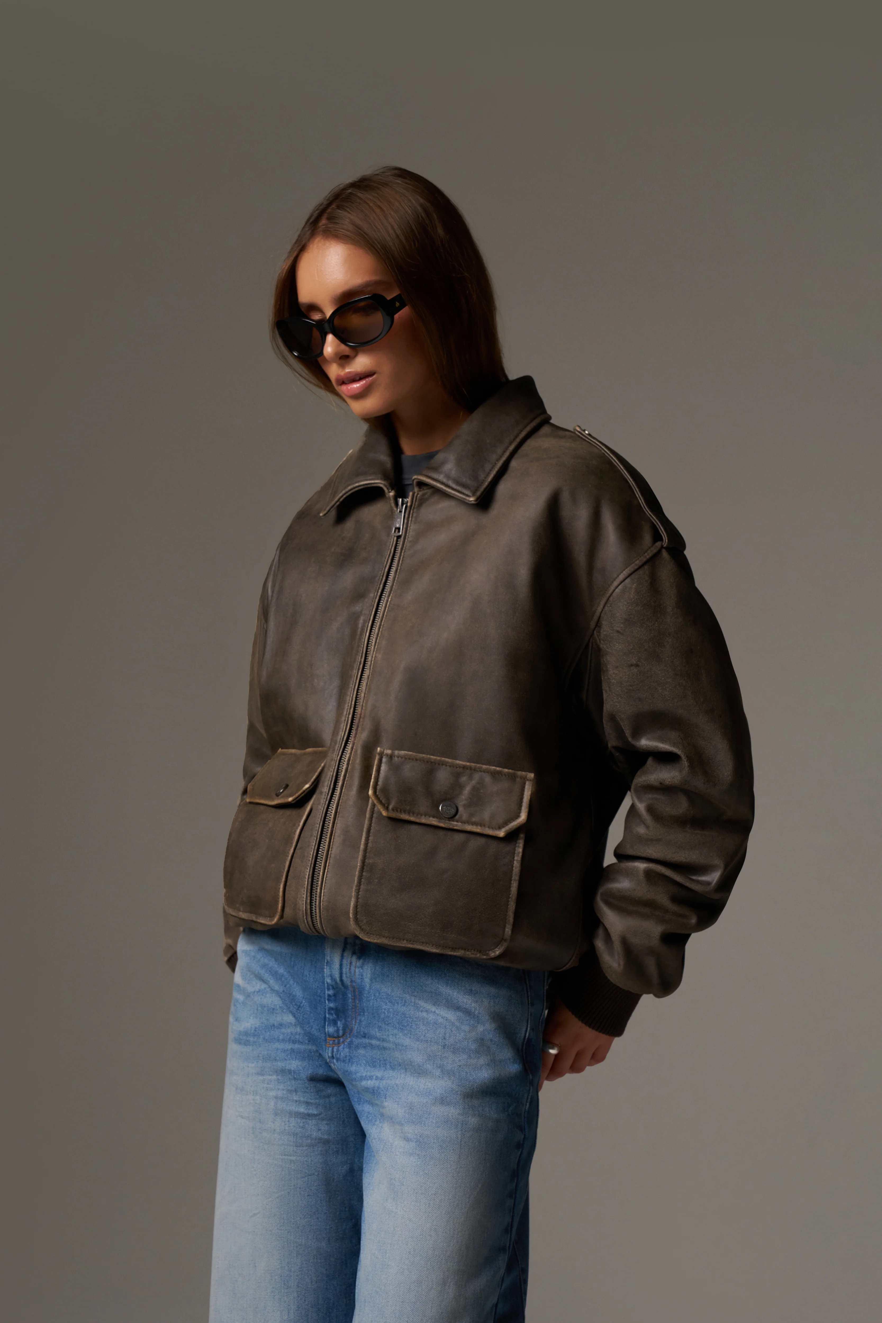 DISTRESSED LEATHER BOMBER JACKET - BROWN