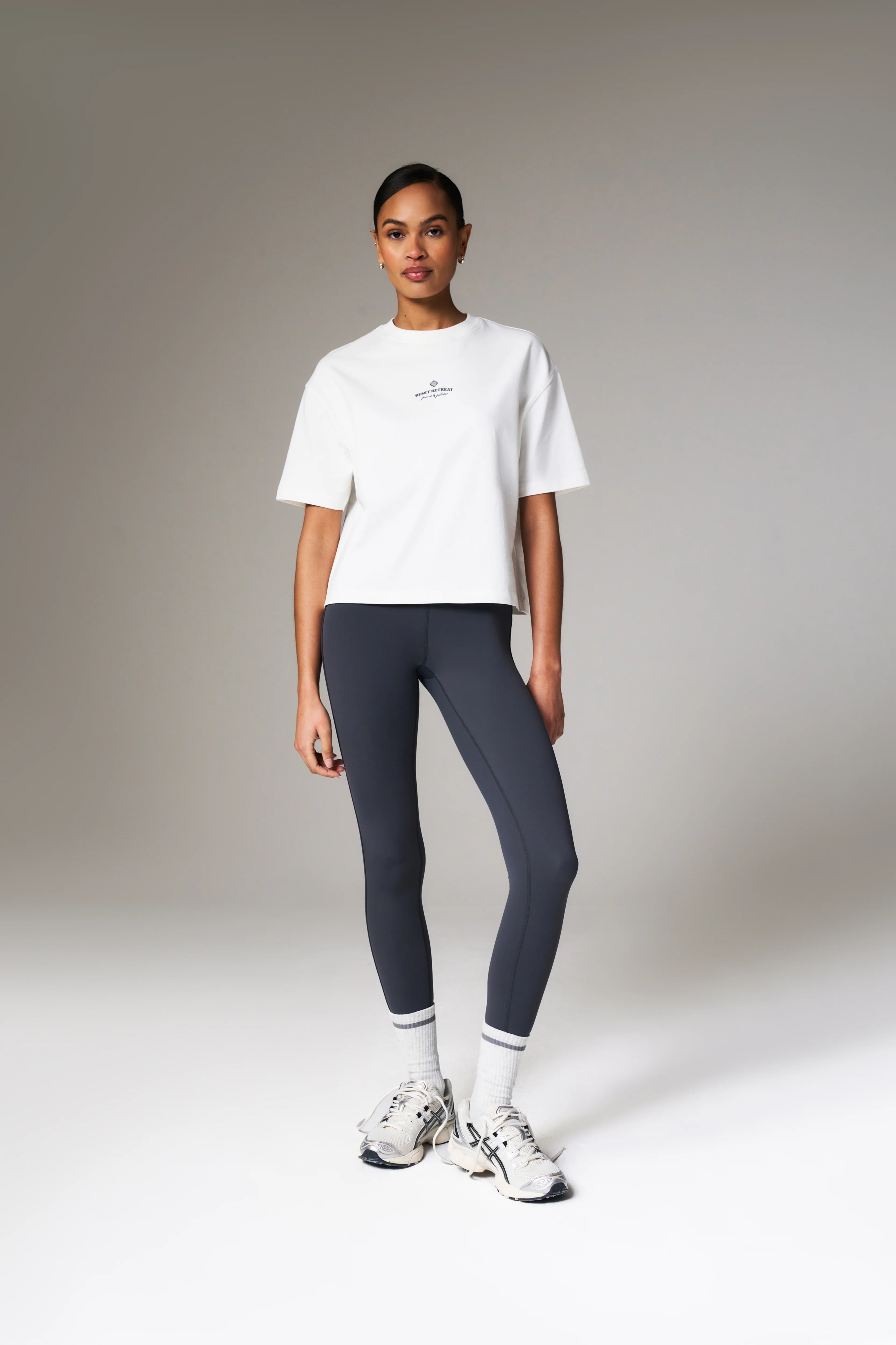 PILATES & PINOT BOXY T-SHIRT - OFF WHITE