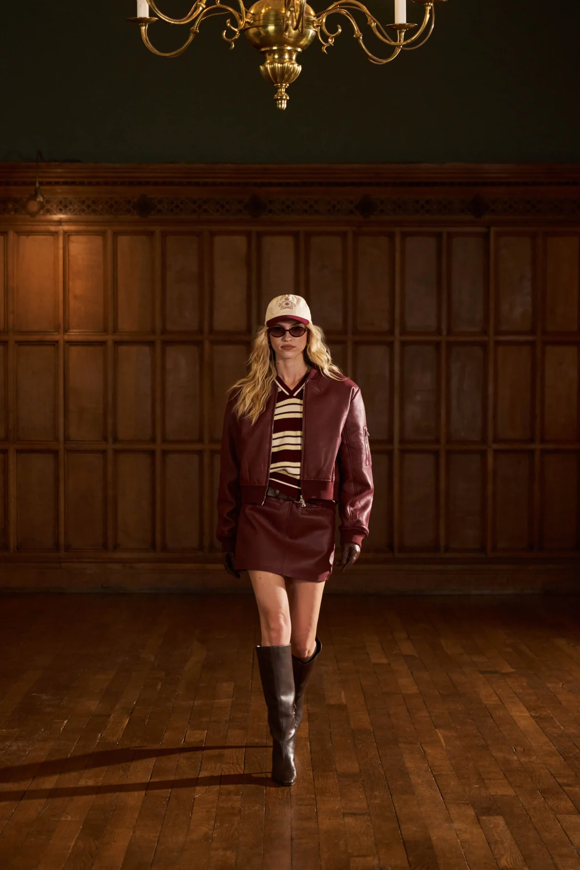 FAUX LEATHER MINI SKIRT - BURGUNDY