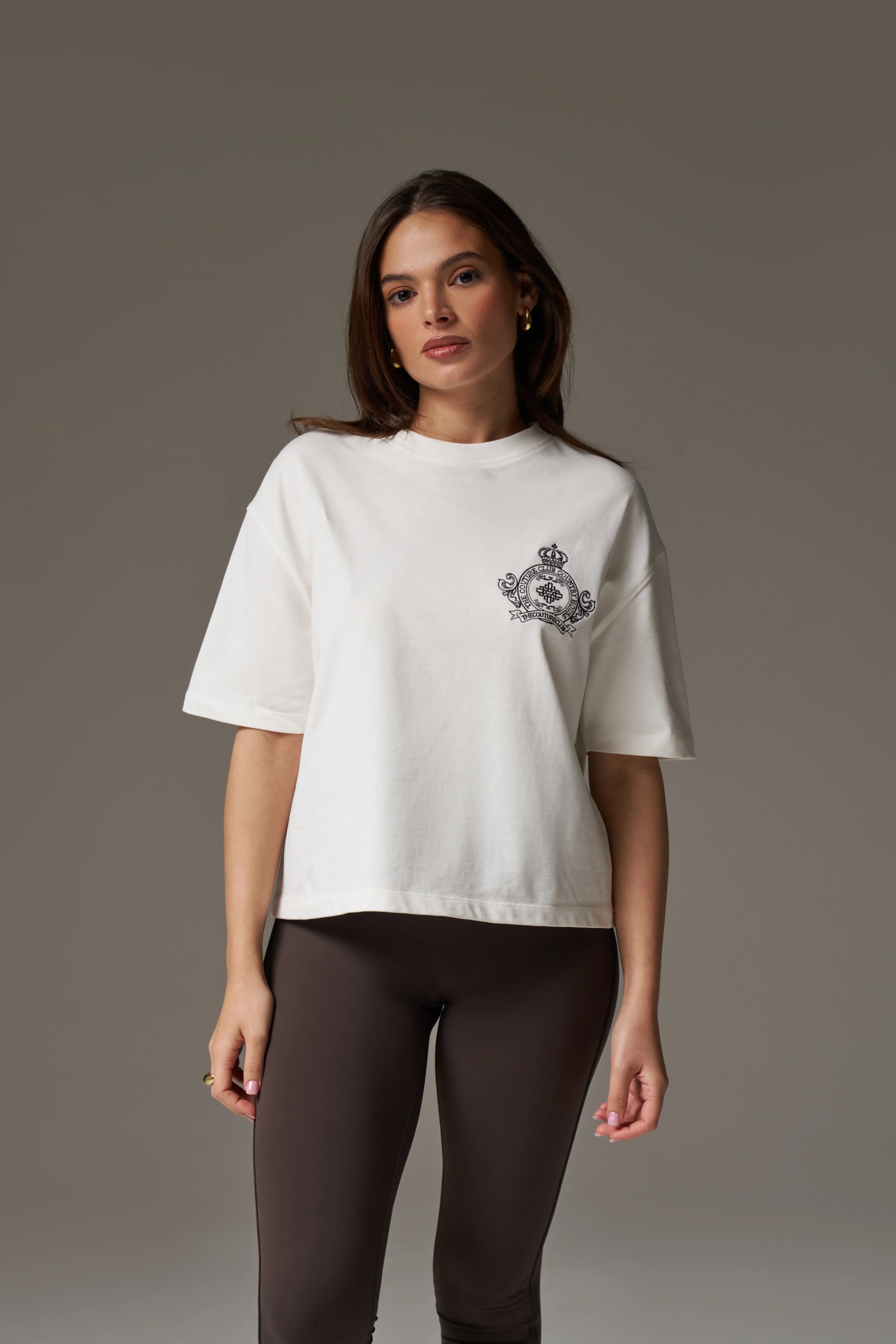 EMBROIDERED CREST T-SHIRT - OFF WHITE