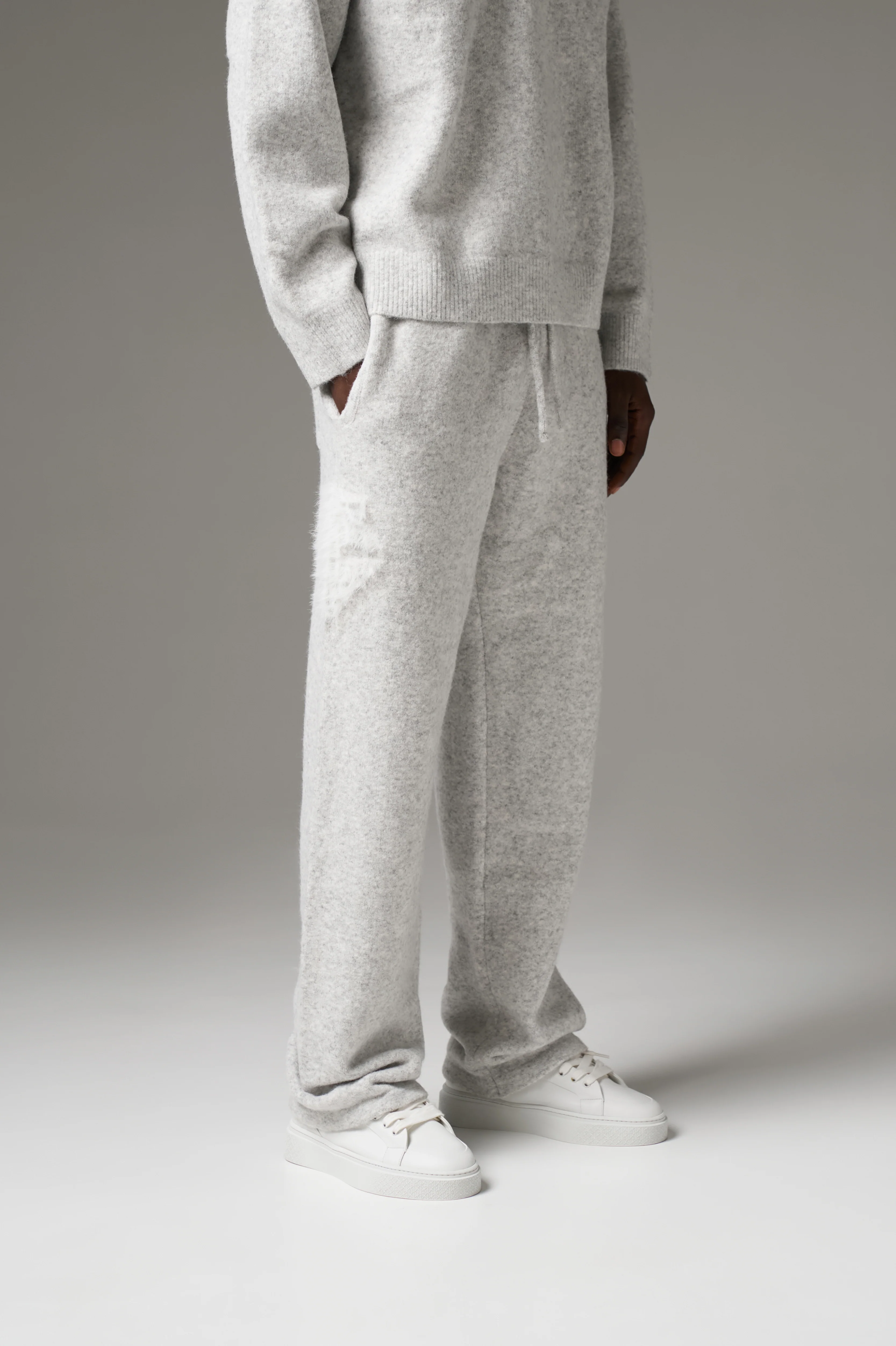 MONGRAM EMBLEM FLUFFY KNIT JOGGERS - GREY MARL