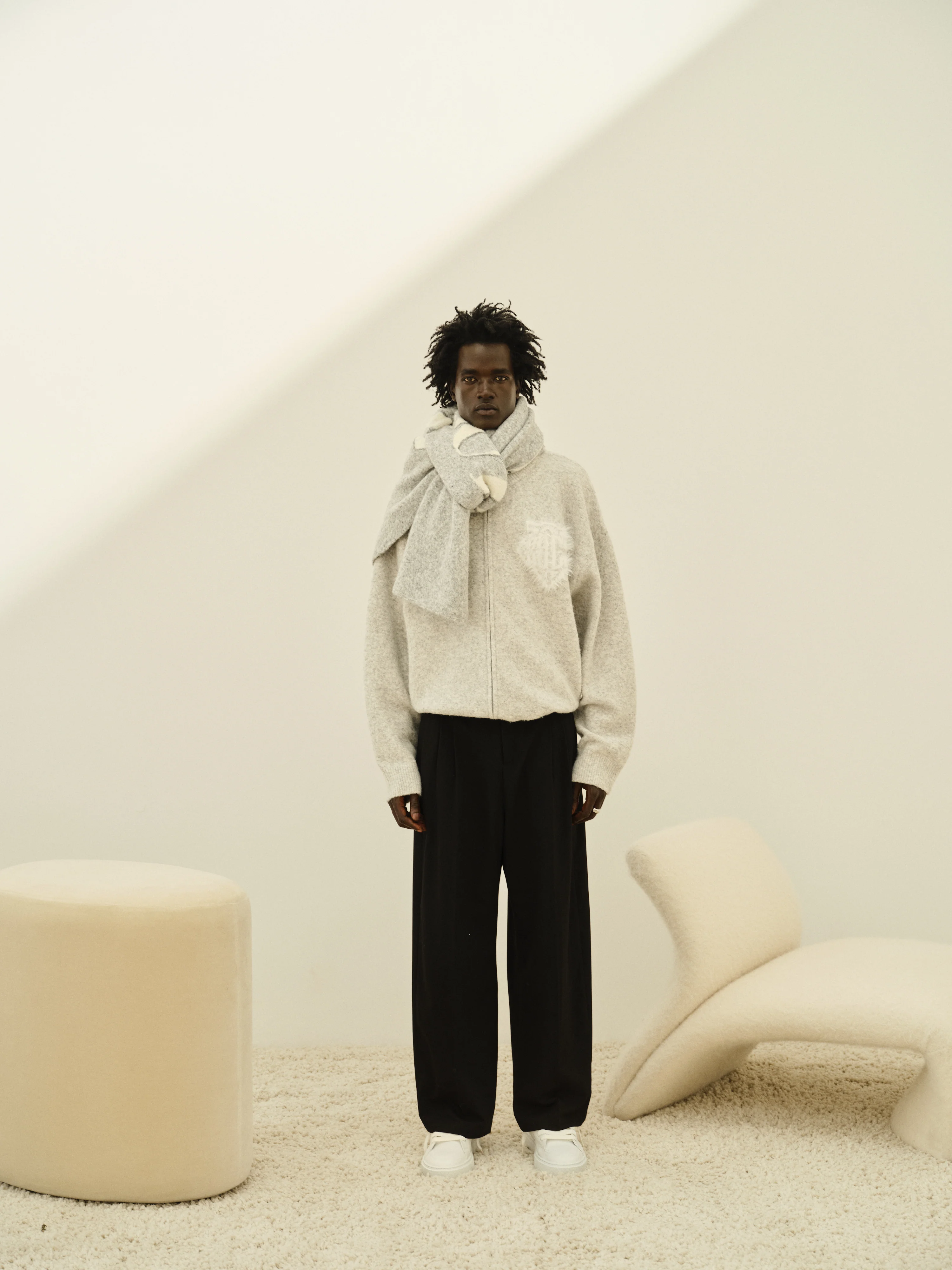 MONOGRAM EMBLEM FLUFFY KNIT ZIP THROUGH - GREY MARL