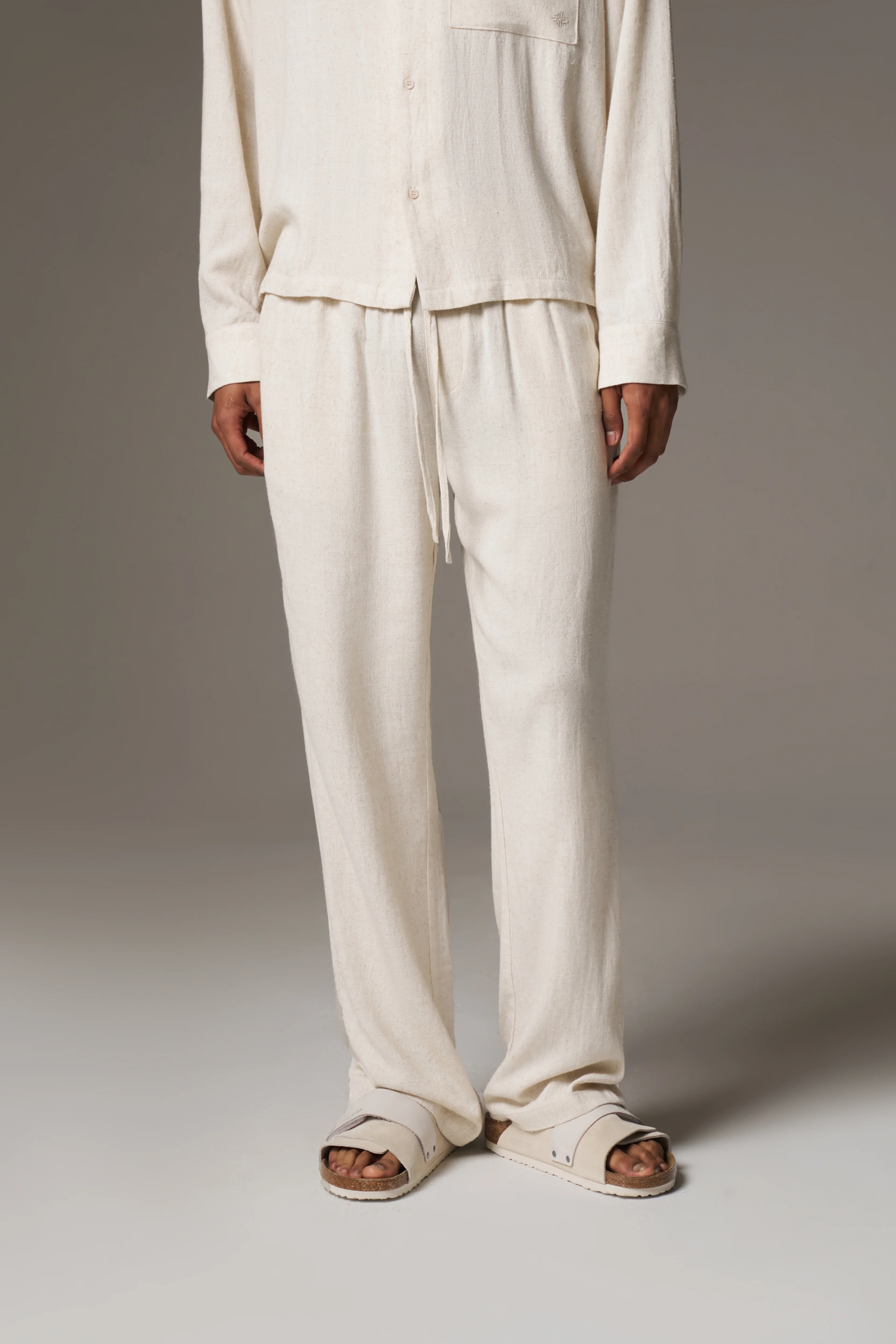 TEXTURED WOVEN TROUSERS - BEIGE