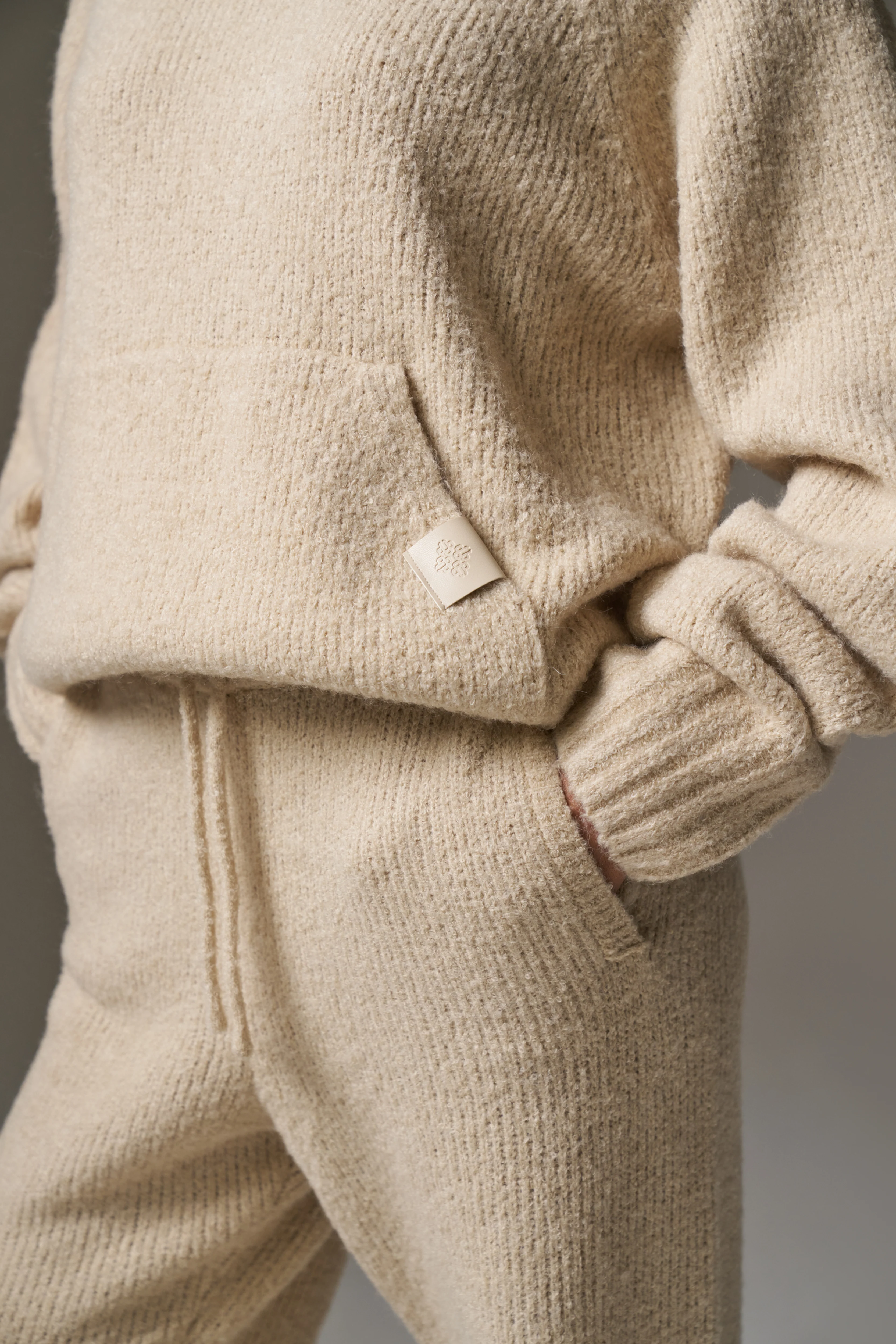 BOUCLE KNIT HOODIE - STONE