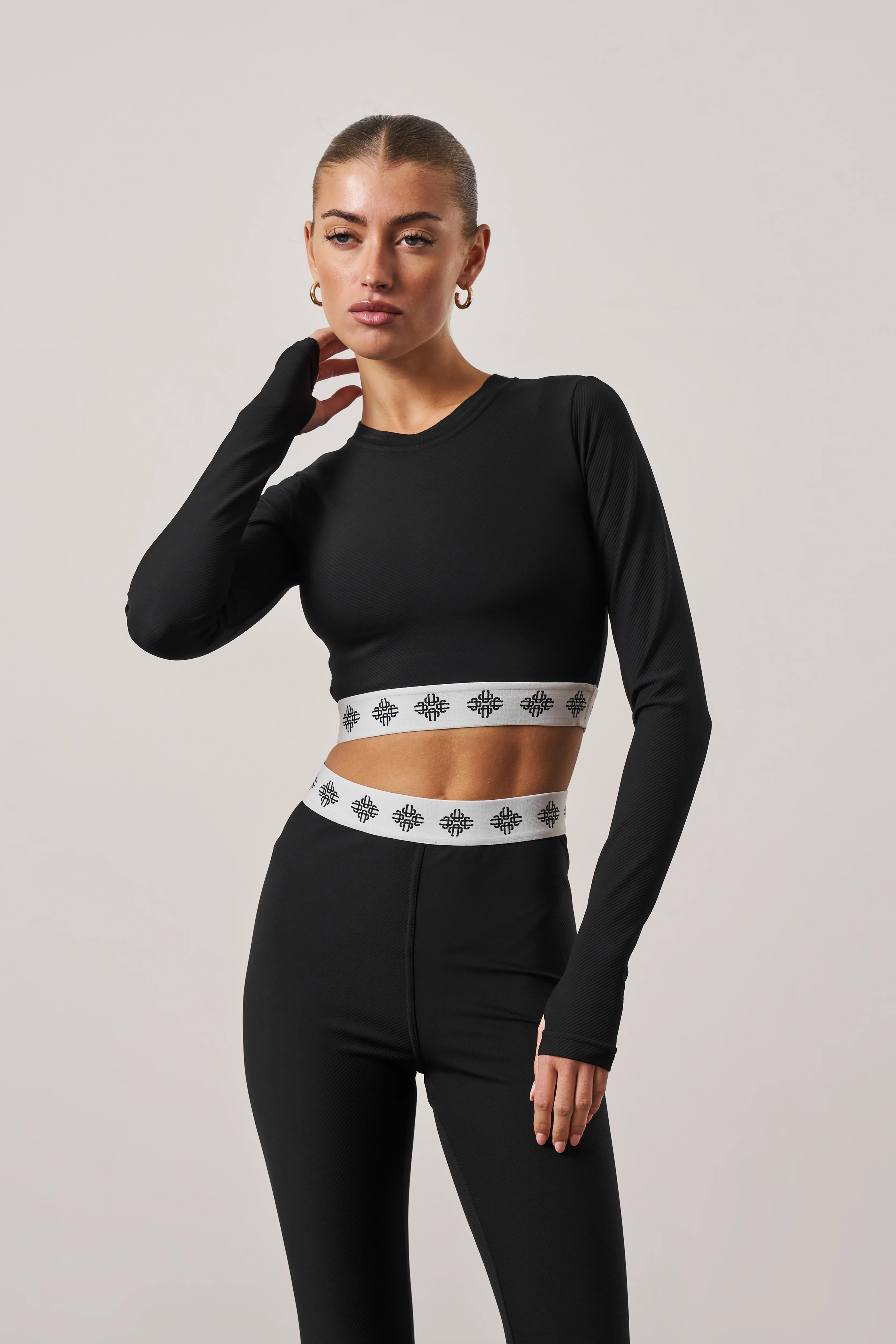 BRANDED WAISTBAND FITTED RIBBED TOP - BLACK