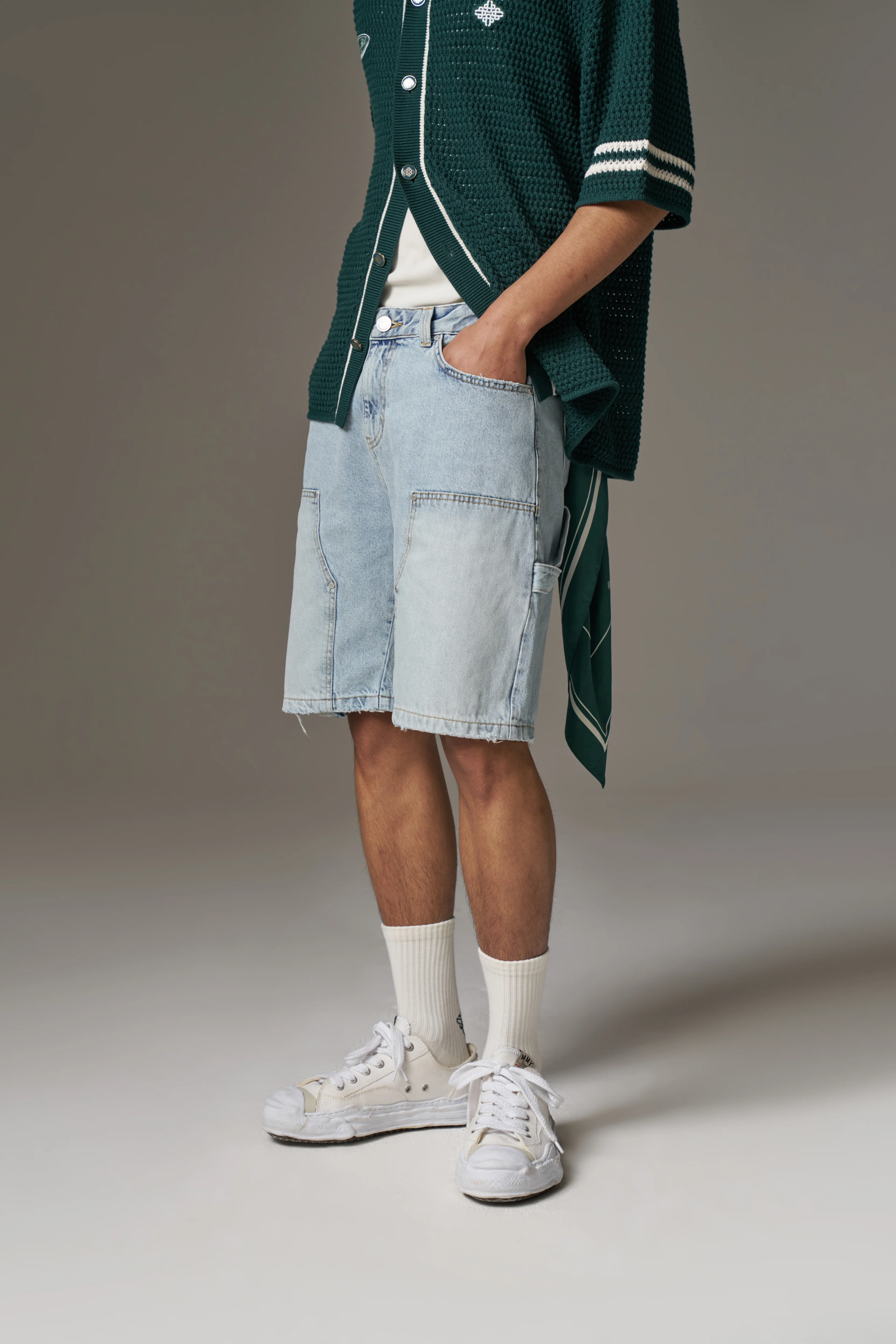 DENIM CARPENTER SHORTS - BLUE WASH